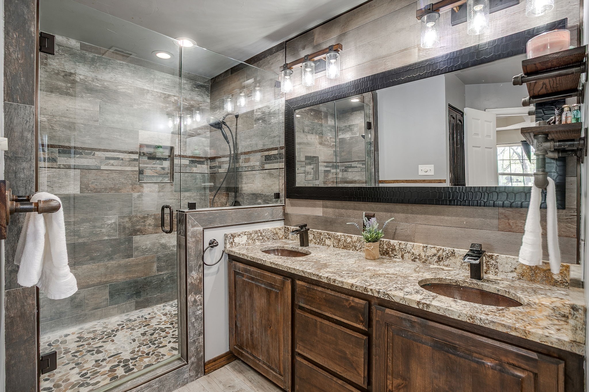 128 Oakwood Court Lakeside TX 76135