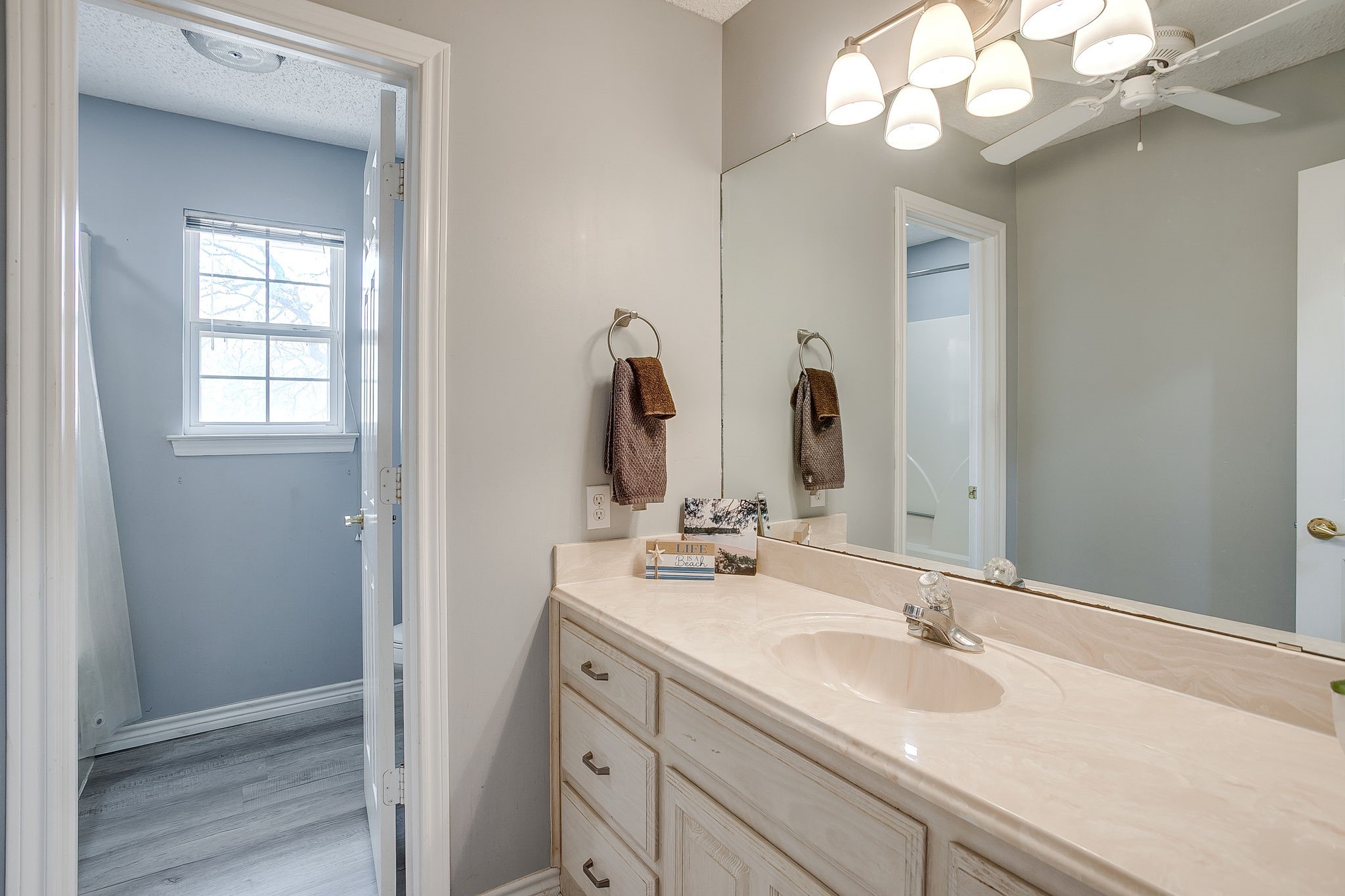 128 Oakwood Court Lakeside TX 76135