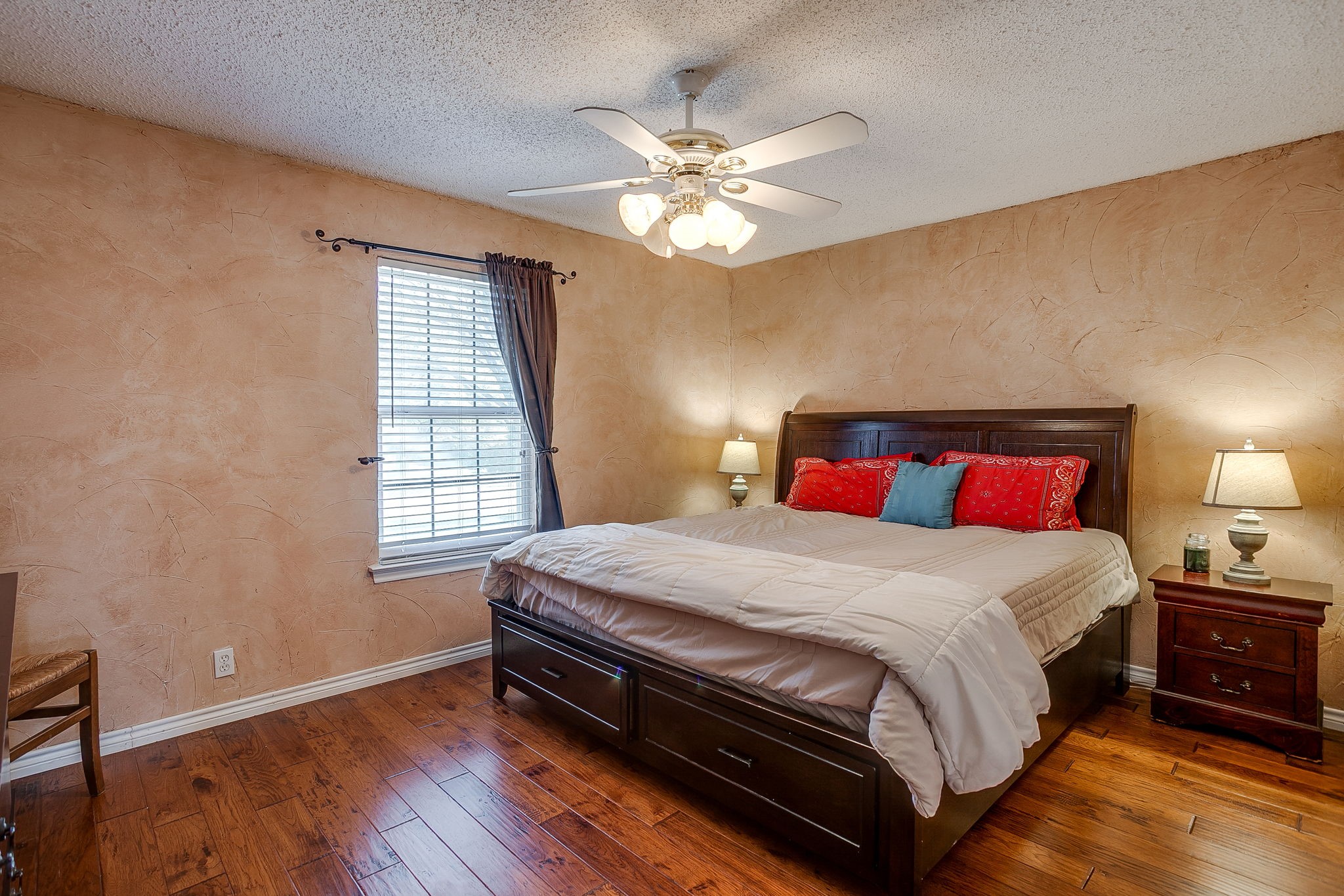 128 Oakwood Court Lakeside TX 76135
