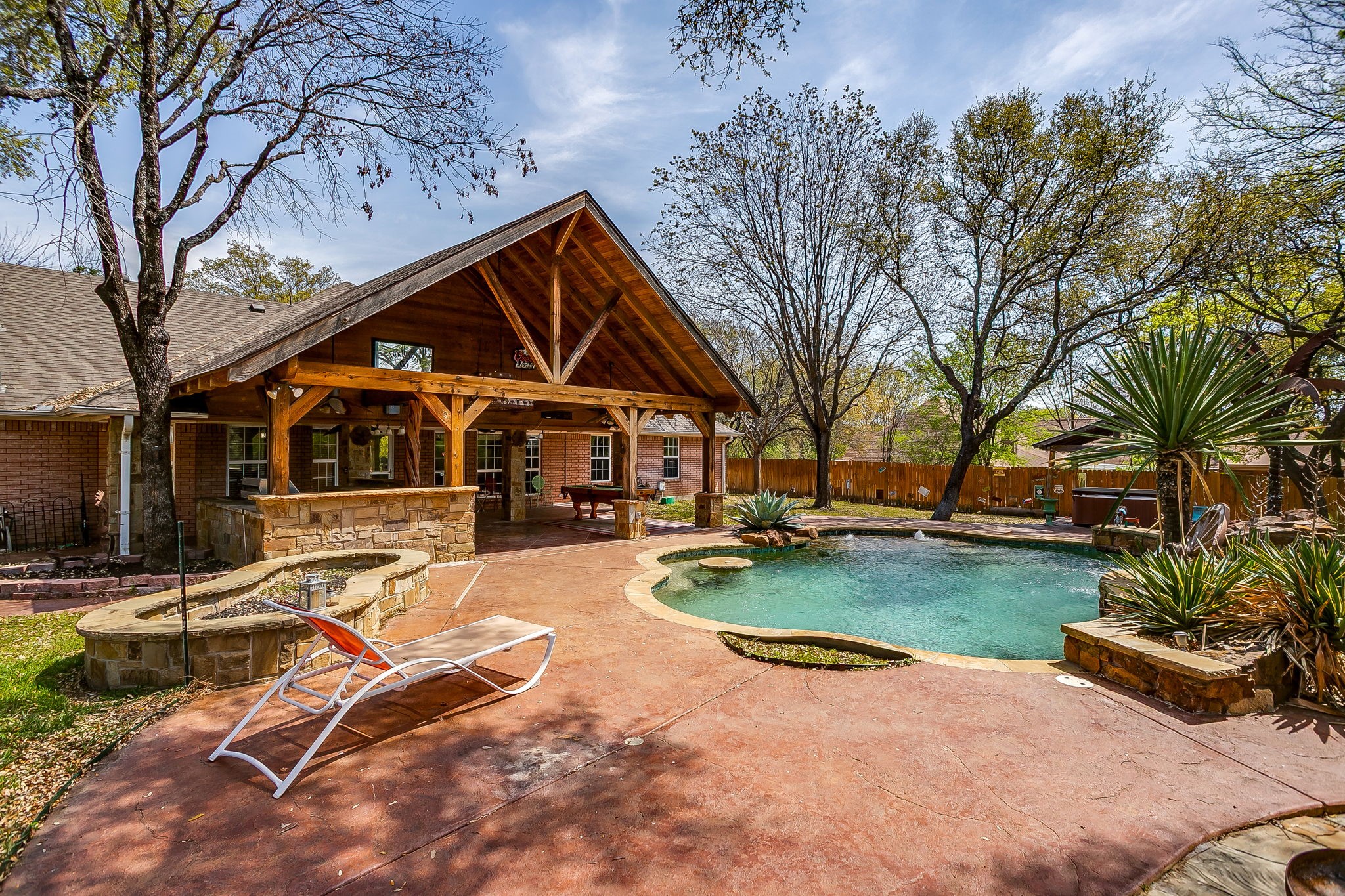 128 Oakwood Court Lakeside TX 76135