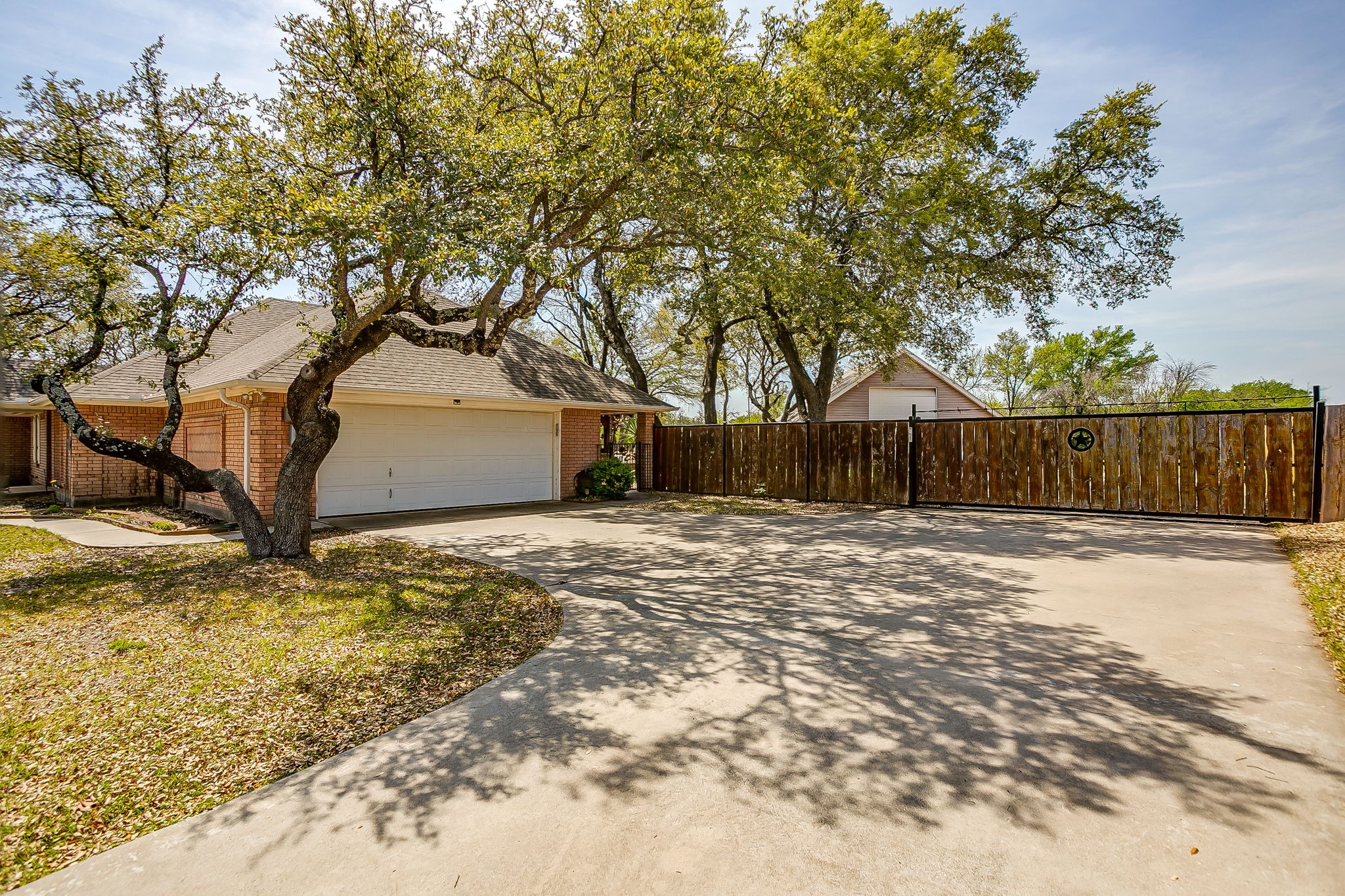 128 Oakwood Court Lakeside TX 76135
