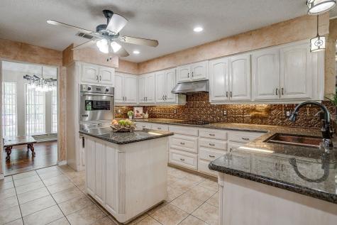 128 Oakwood Court Lakeside TX 76135