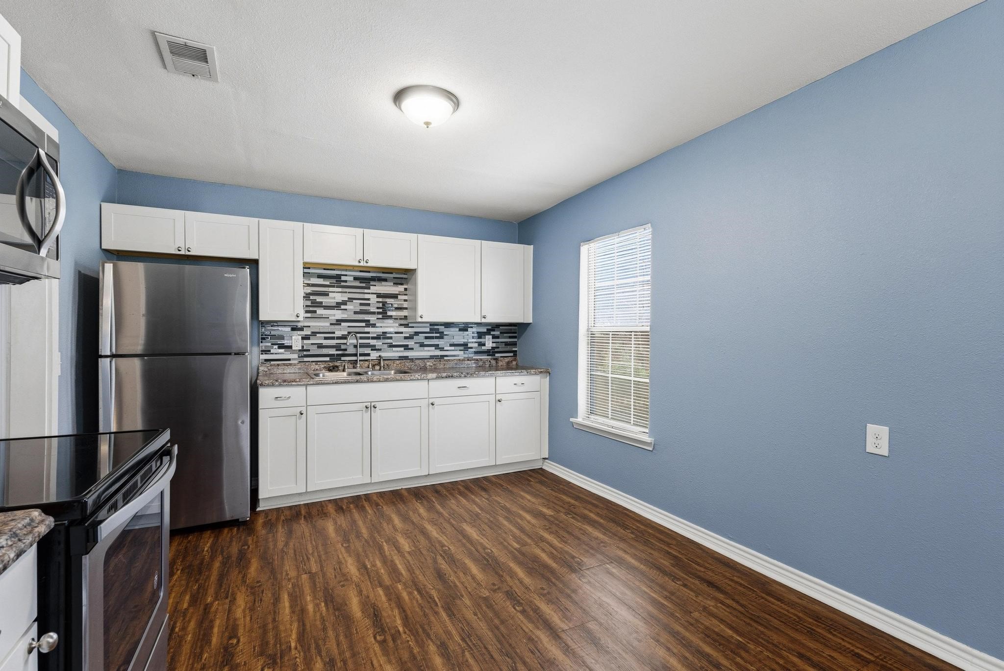 905 Thatcher Street Denison TX 75020