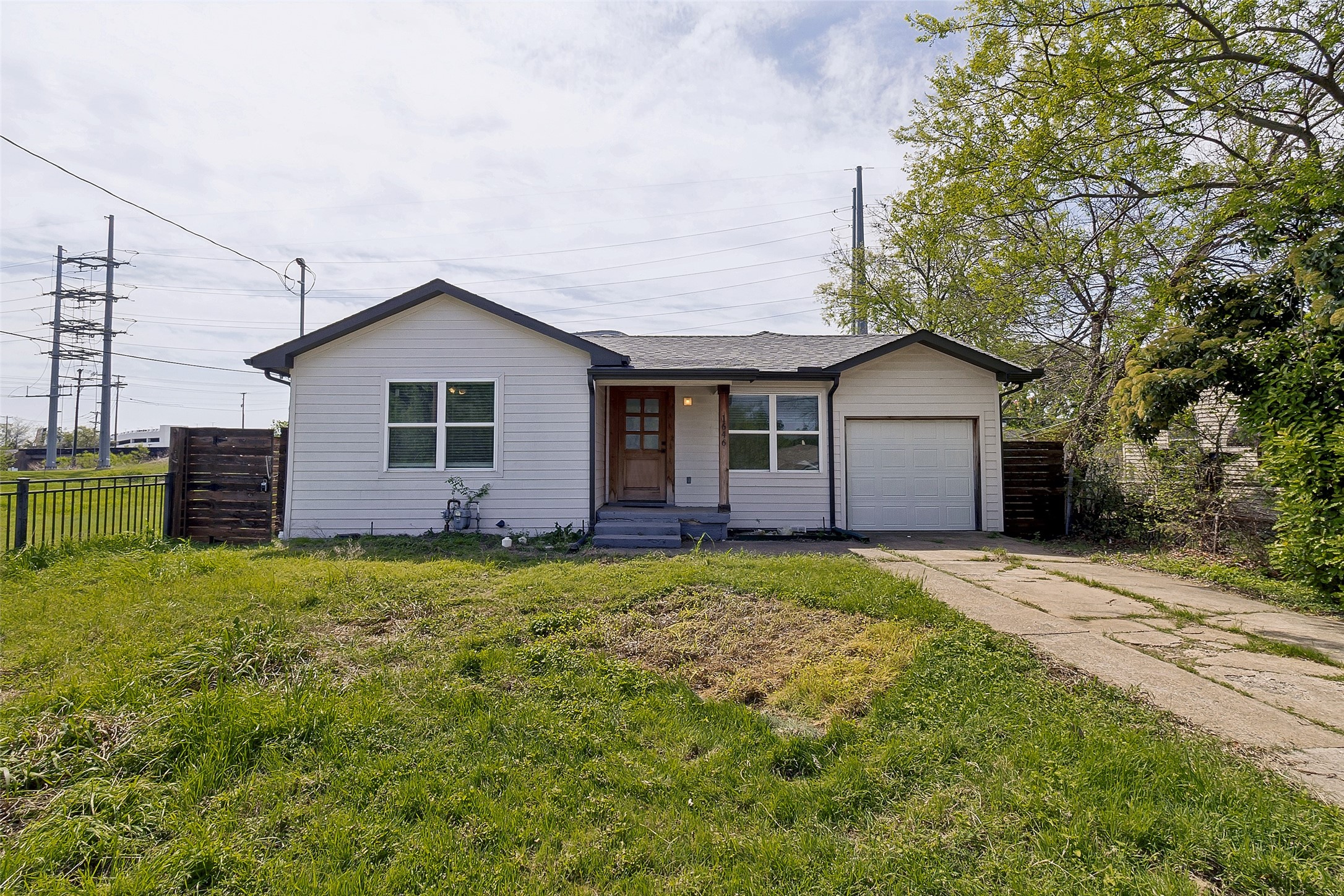 1646 Briarcliff Road Dallas TX 75235