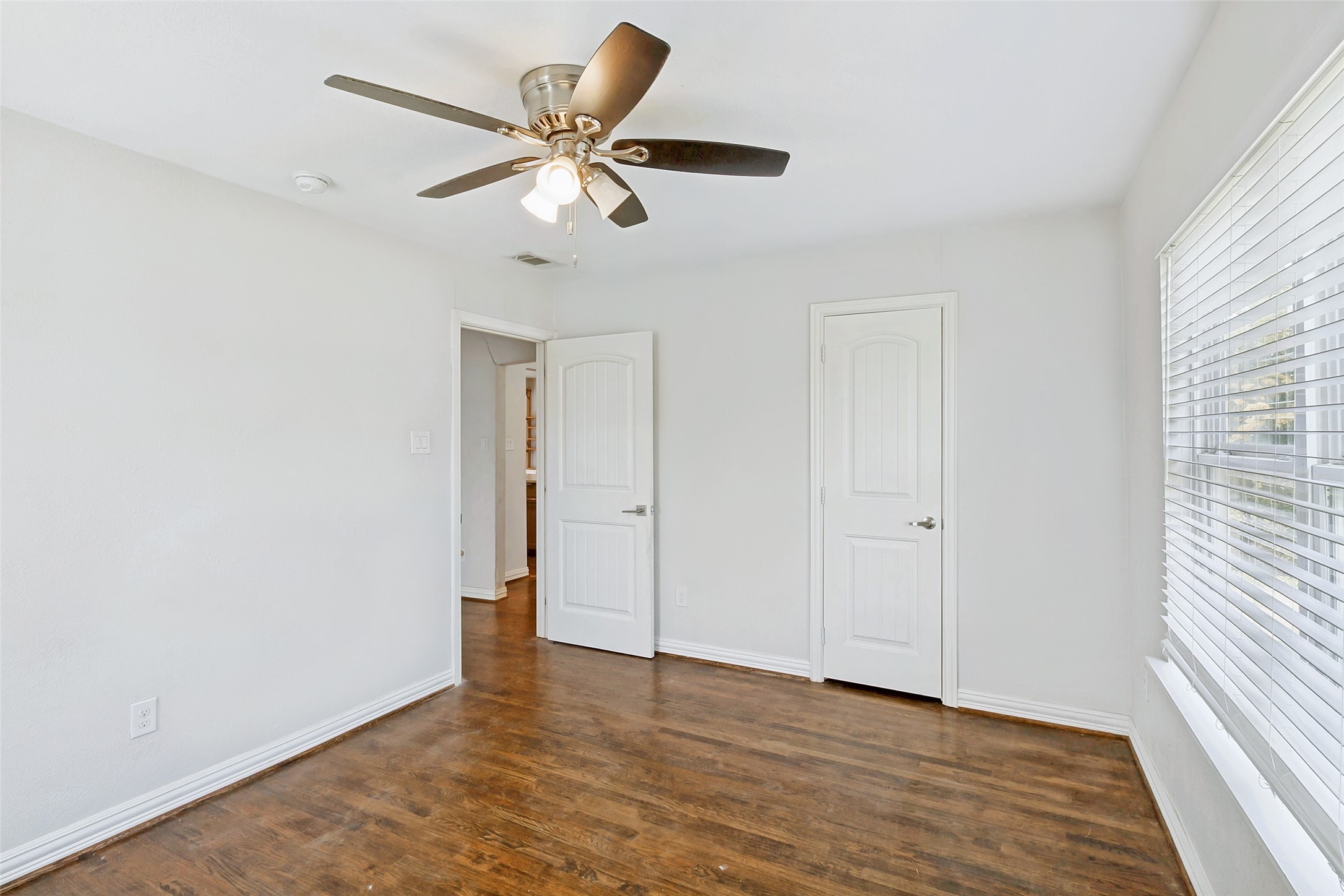 1646 Briarcliff Road Dallas TX 75235