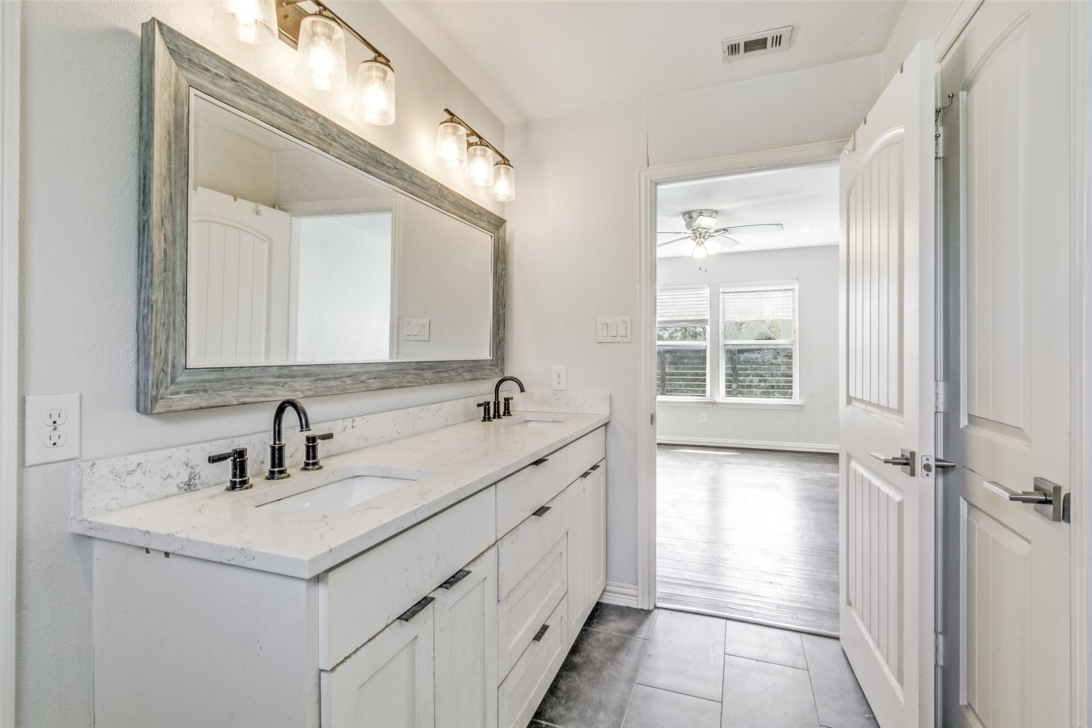 1646 Briarcliff Road Dallas TX 75235