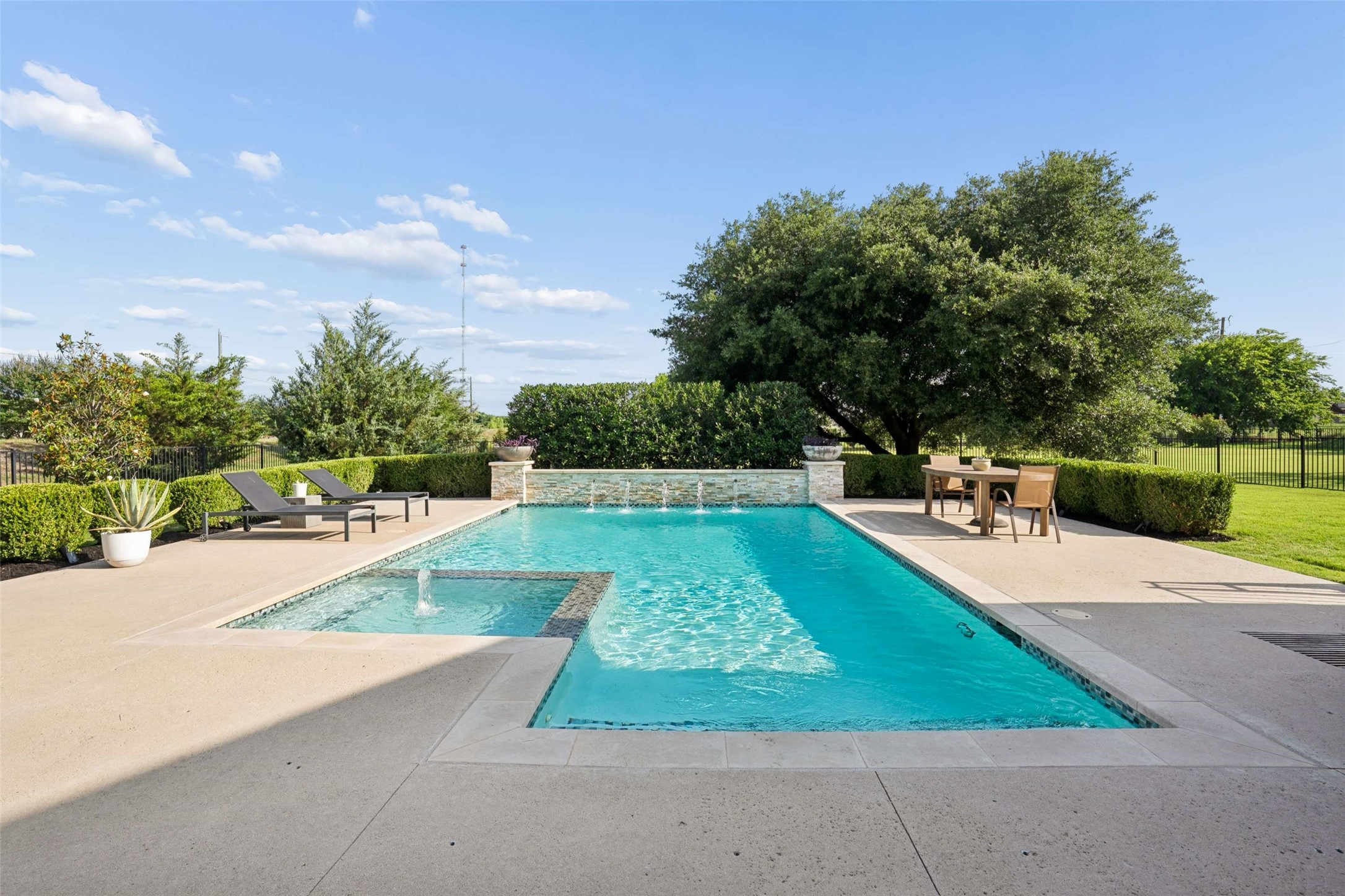 805 Bristol Park Lucas TX 75002
