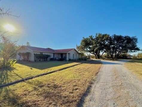 902 E White Street Hamilton TX 76531