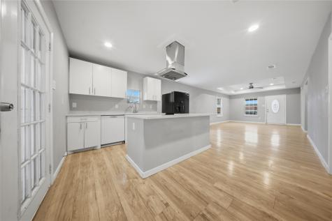 2350 W Cherry Street Paris TX 75460