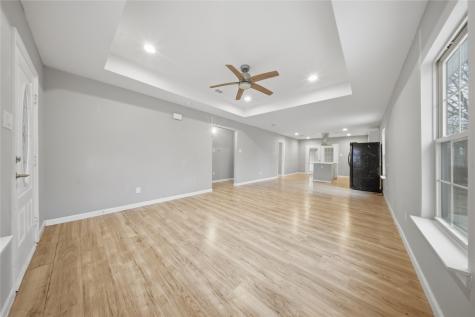 2350 W Cherry Street Paris TX 75460