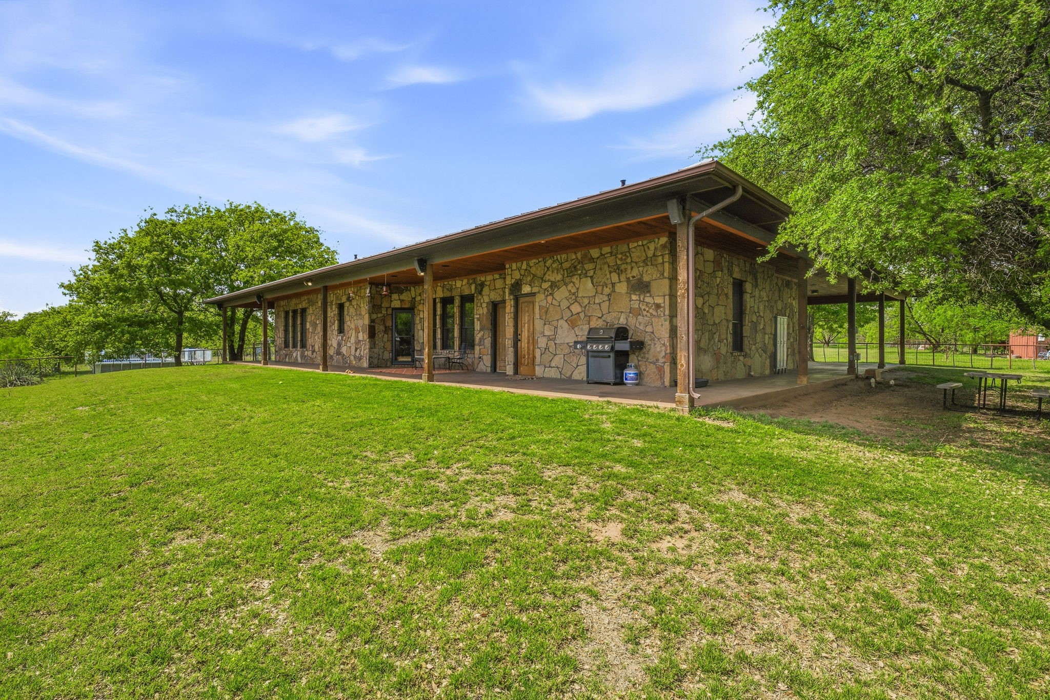 199 Reger Road South Bend TX 76481