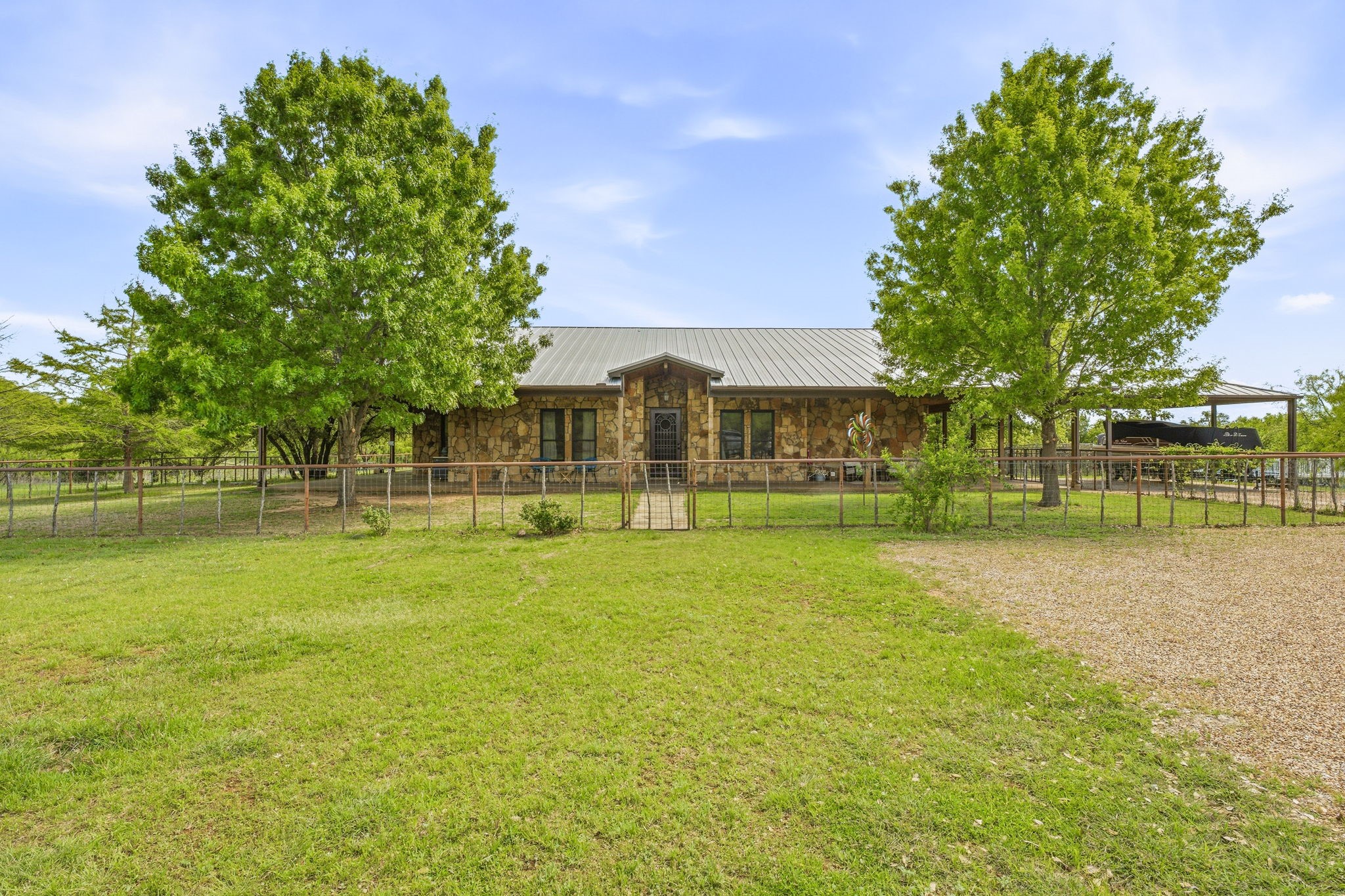 199 Reger Road South Bend TX 76481