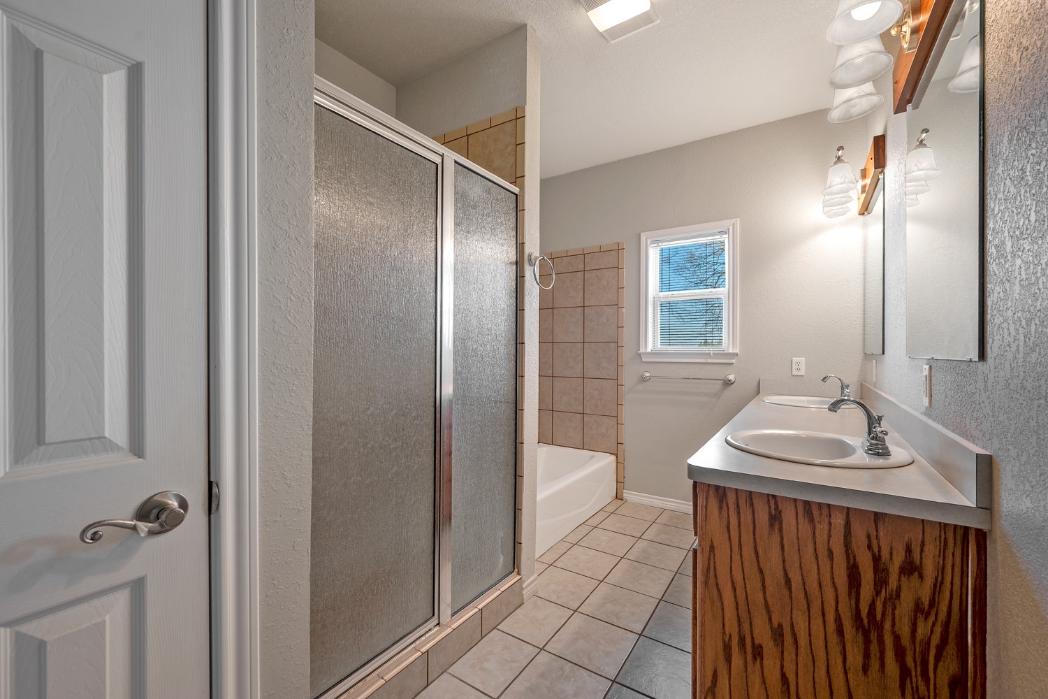 4489 E Fm 120 Denison TX 75021