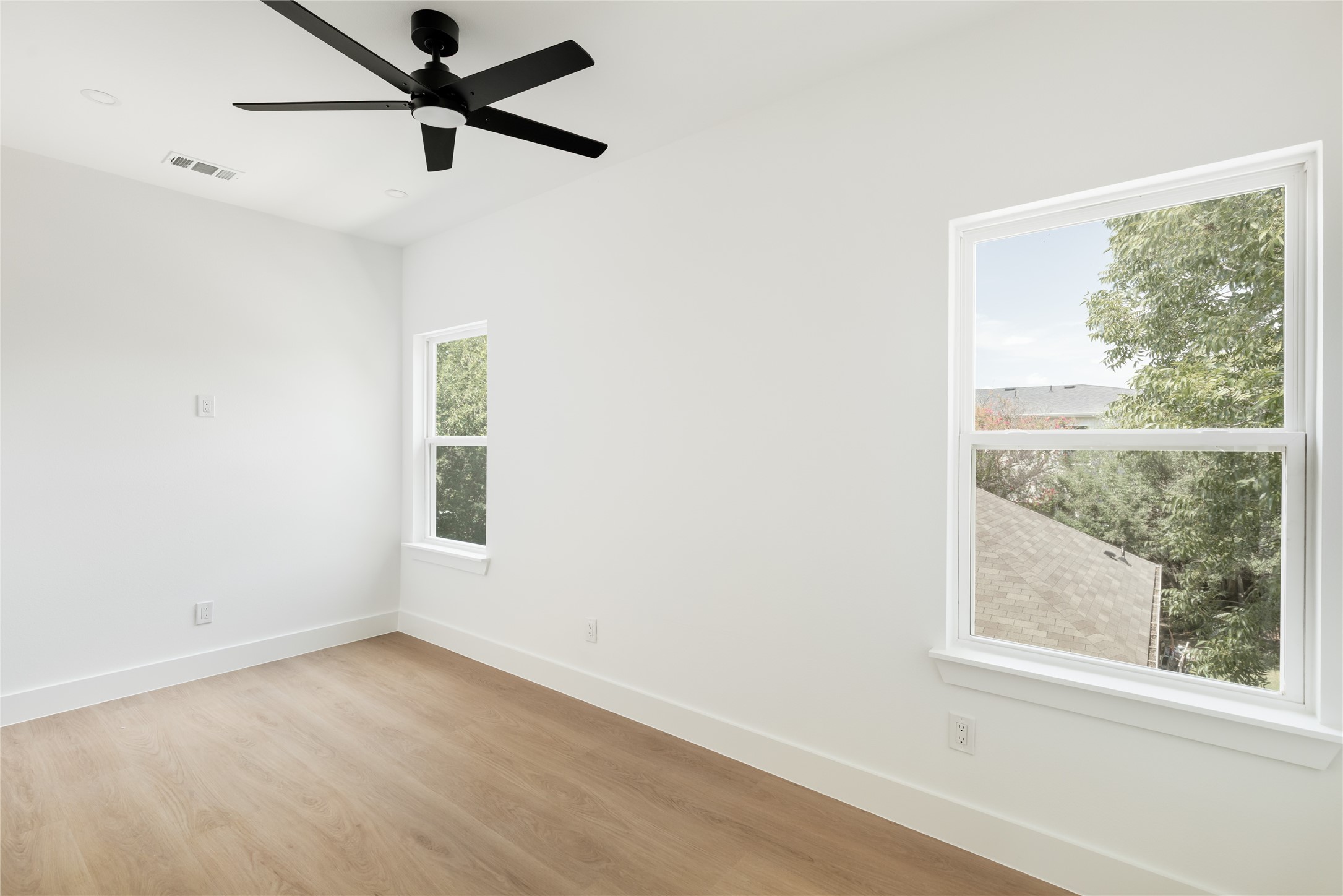 4046 Baker Avenue Dallas TX 75212