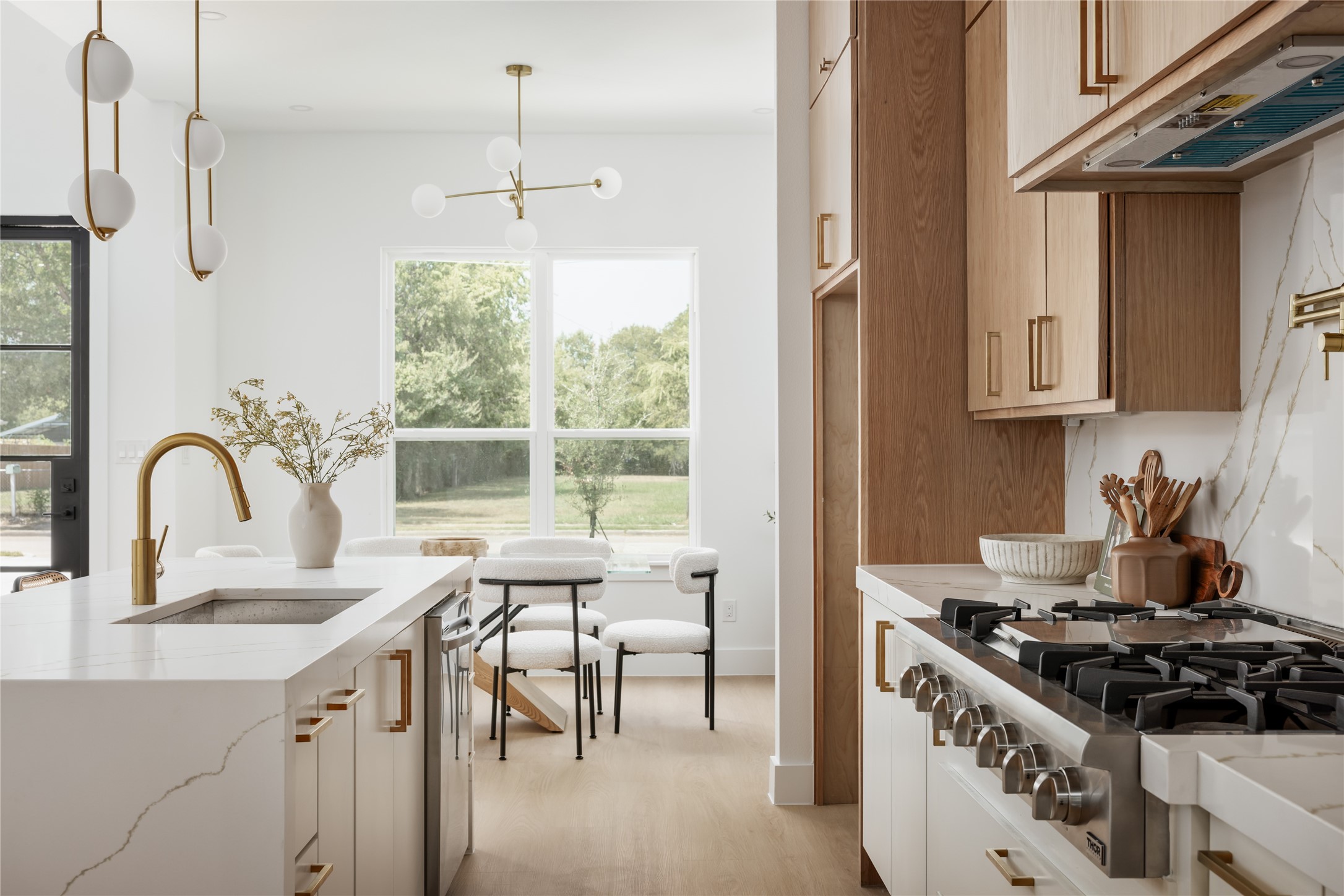 4046 Baker Avenue Dallas TX 75212