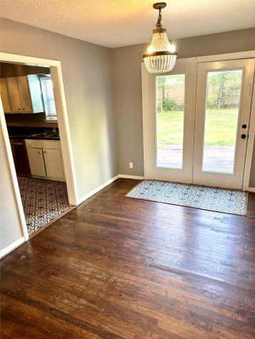 1827 Edna Street Arlington TX 76010