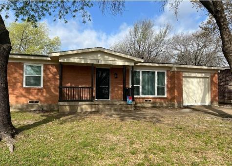 1811 Alhambra Street Dallas TX 75217