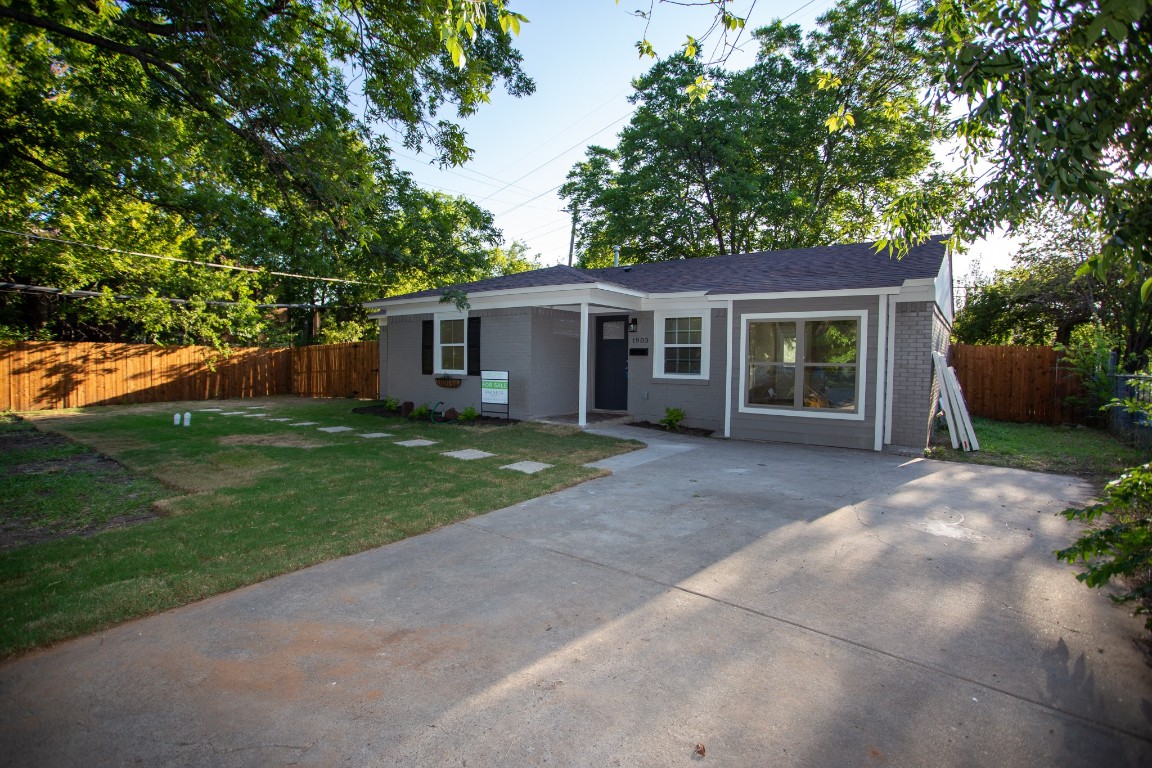 1903 El Capitan Drive Dallas TX 75228