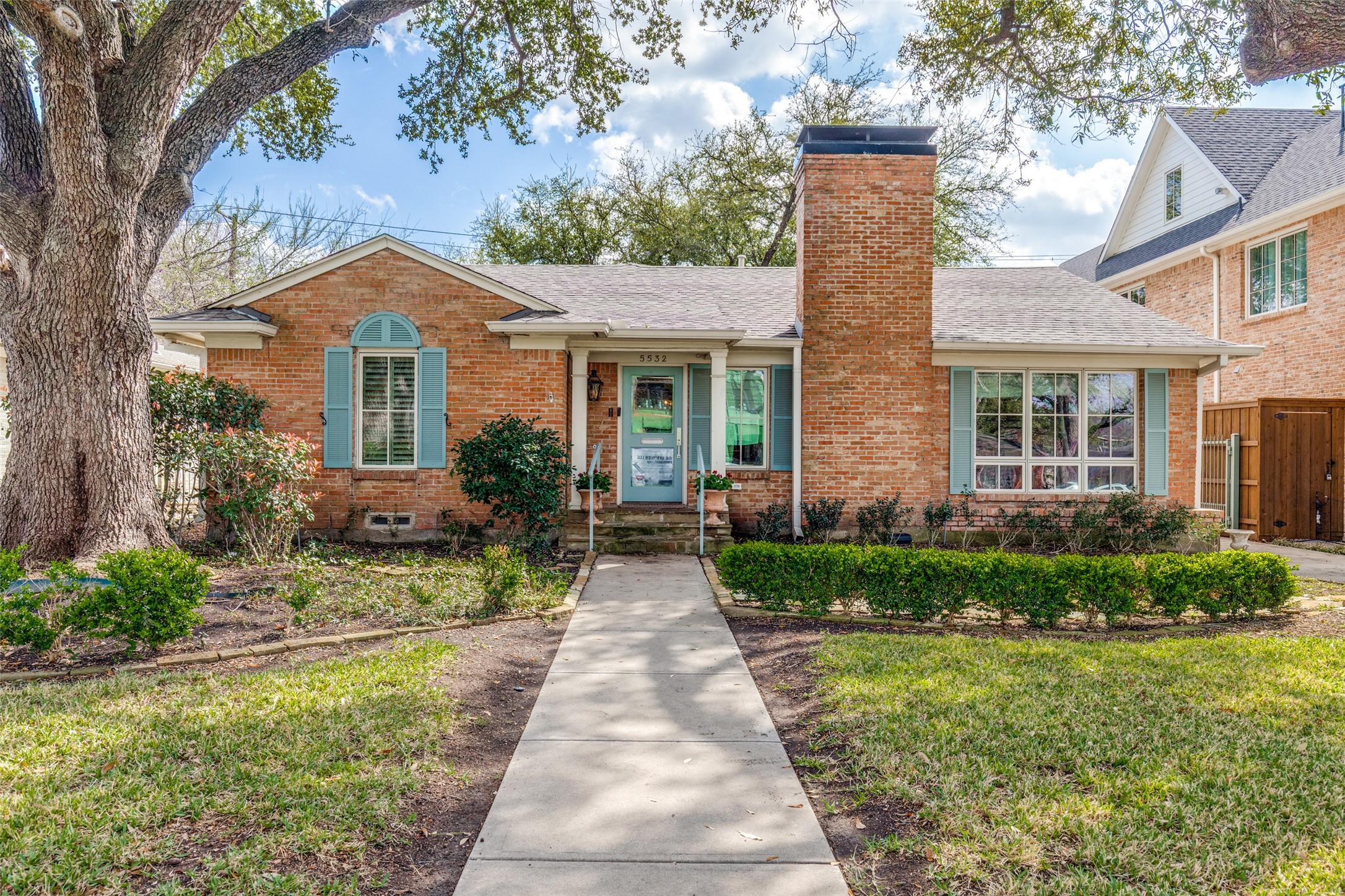 5532 Glenwick Lane Dallas TX 75209