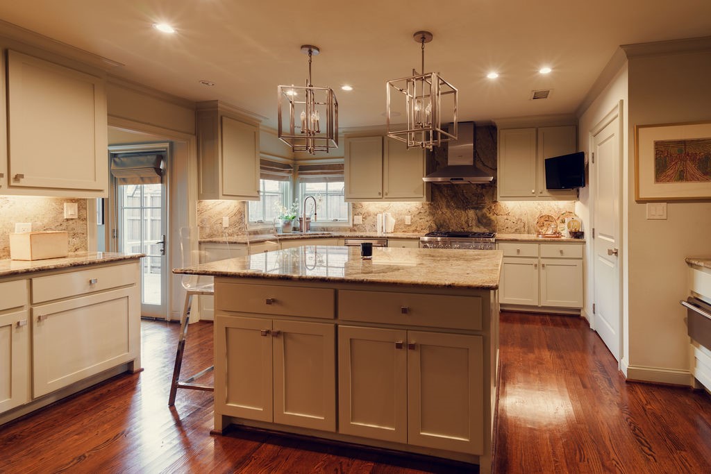 5532 Glenwick Lane Dallas TX 75209