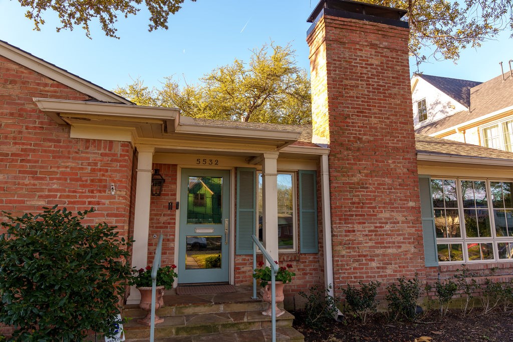 5532 Glenwick Lane Dallas TX 75209