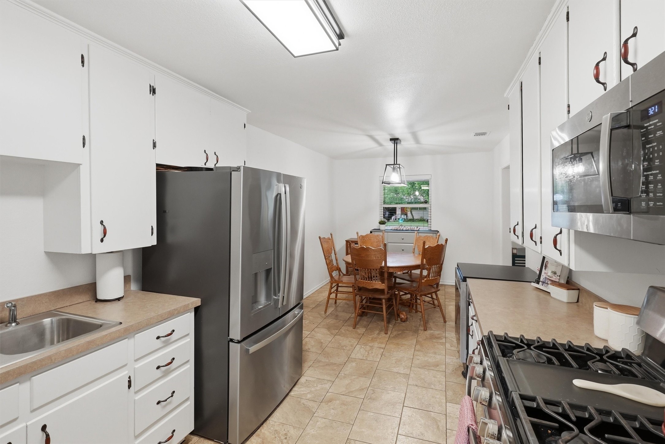 807 Elizabeth Boulevard Granbury TX 76048