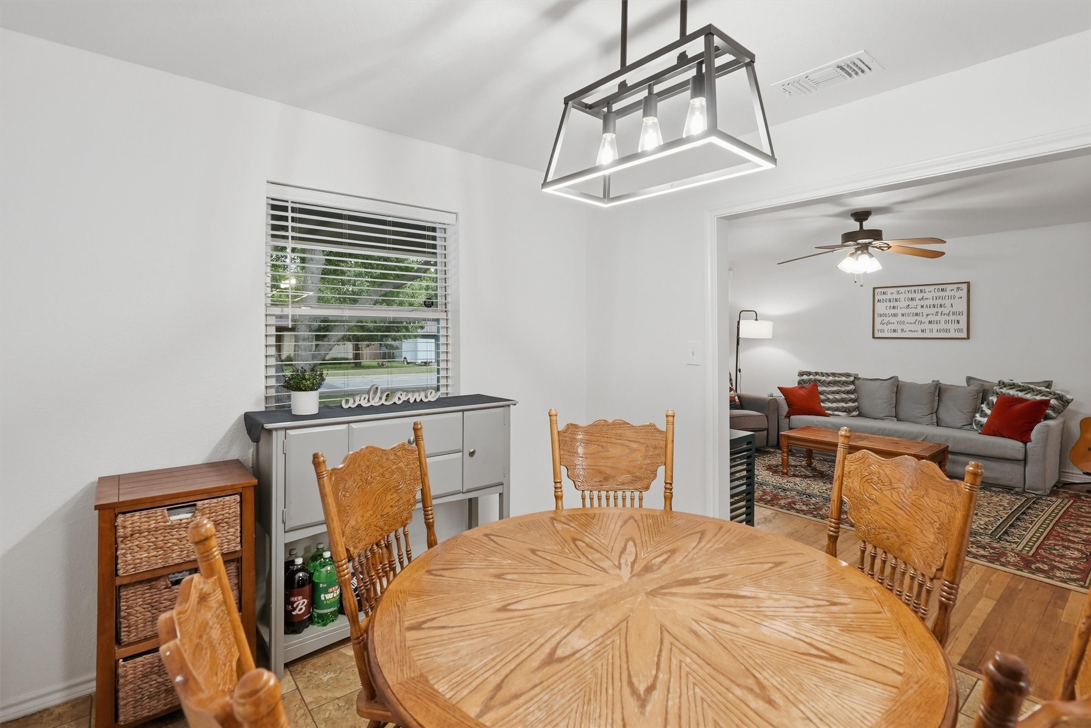 807 Elizabeth Boulevard Granbury TX 76048
