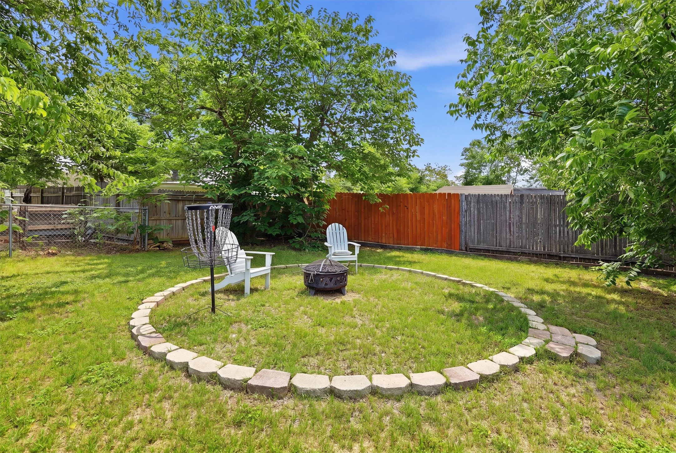 807 Elizabeth Boulevard Granbury TX 76048