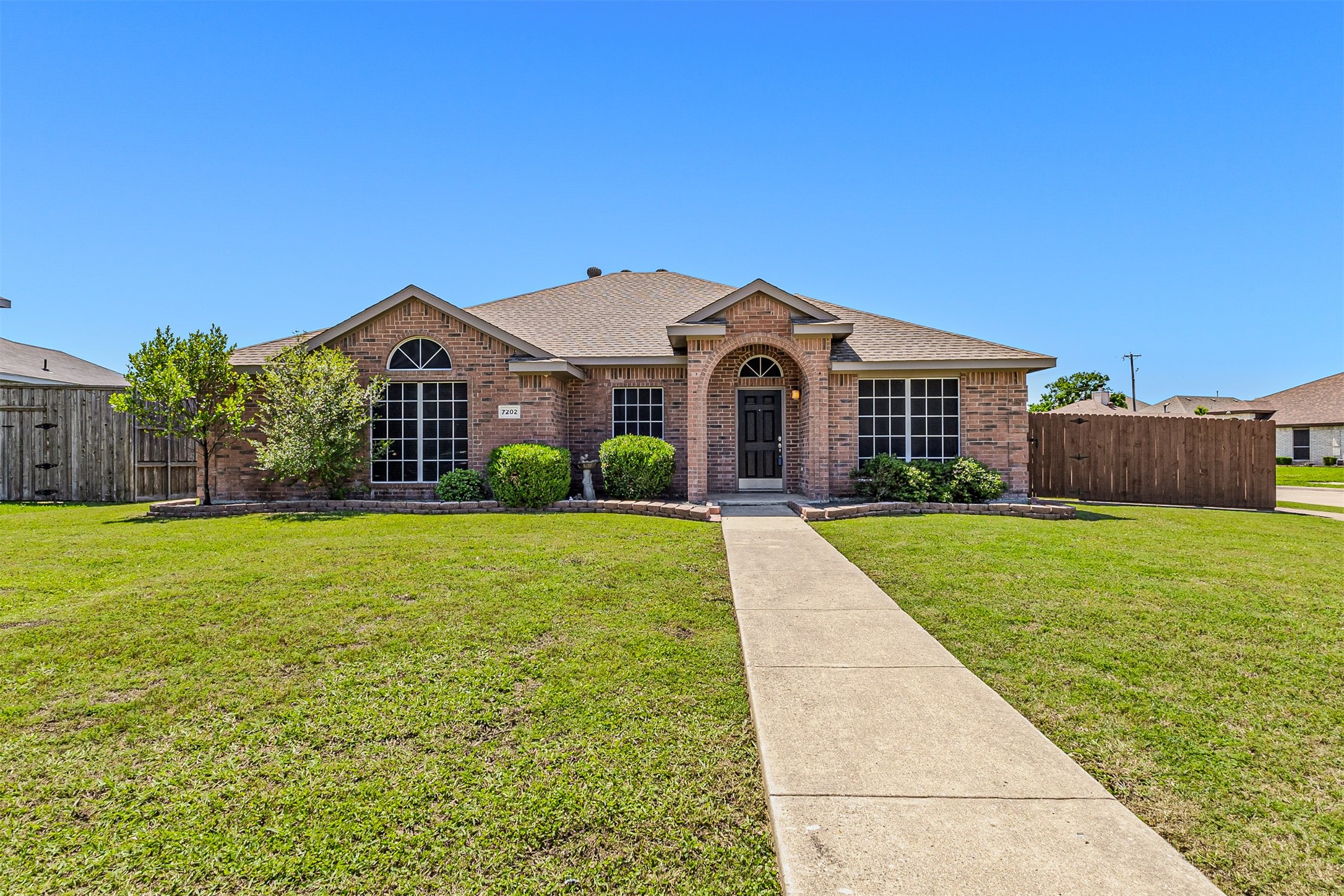 7202 Maplewood Drive Rowlett TX 75089