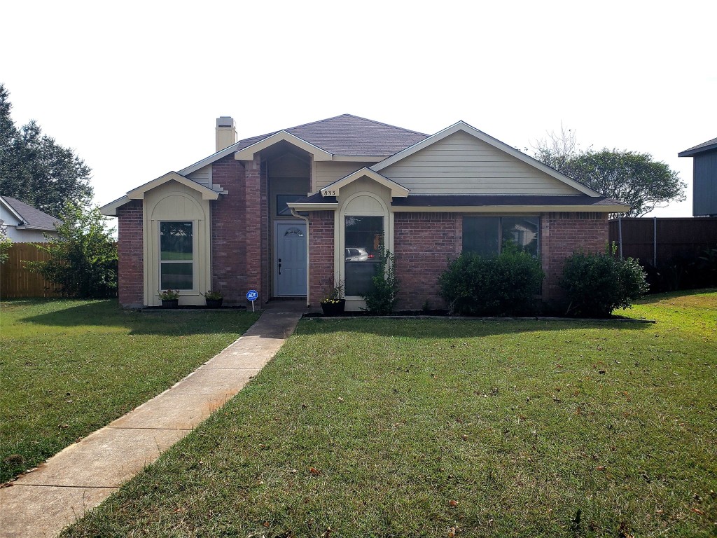 833 Weaver Street Cedar Hill TX 75104