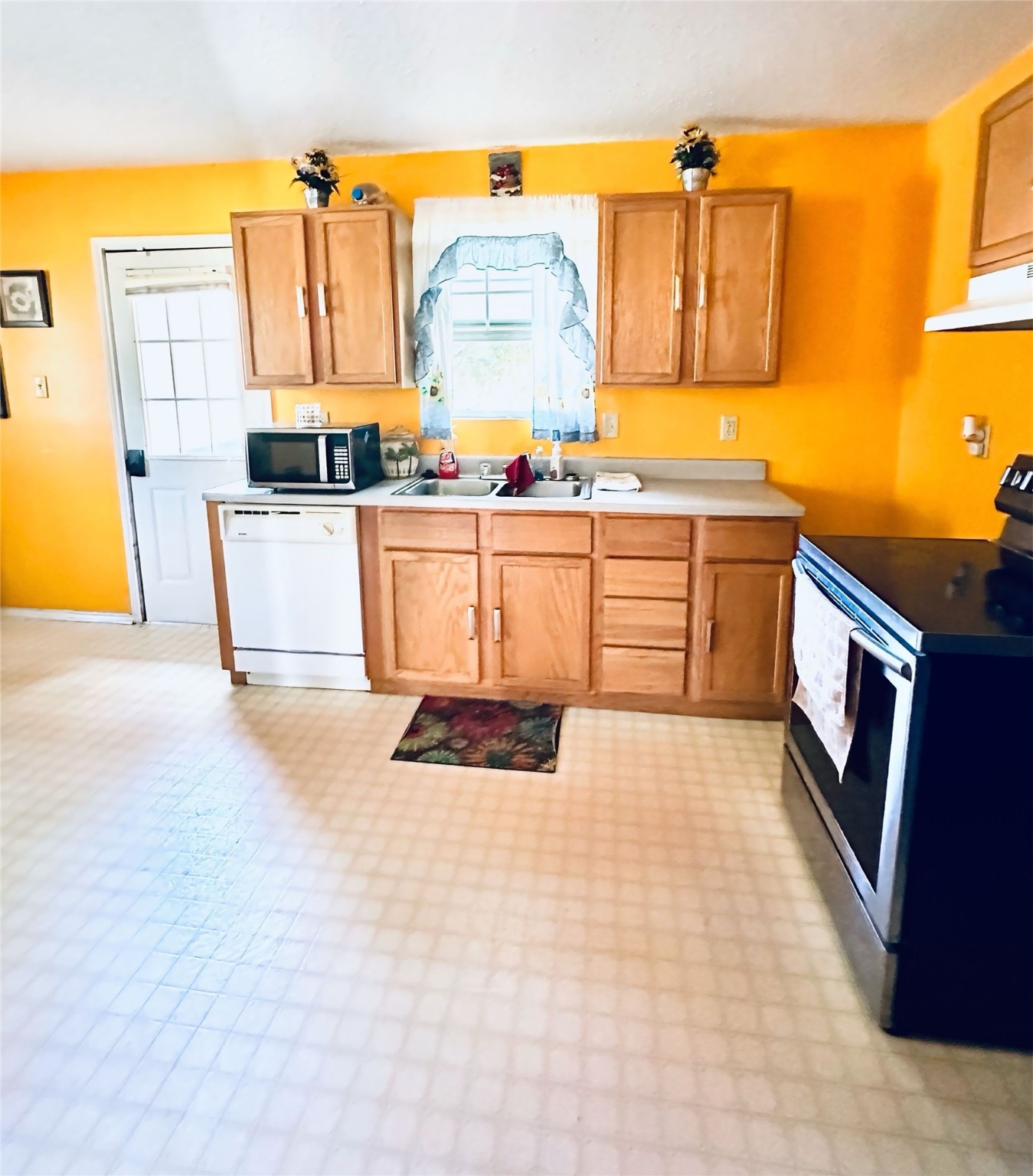 300 SW 3rd Street Hubbard TX 76648