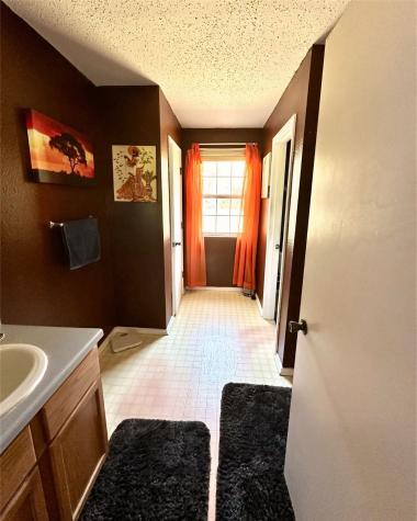 300 SW 3rd Street Hubbard TX 76648