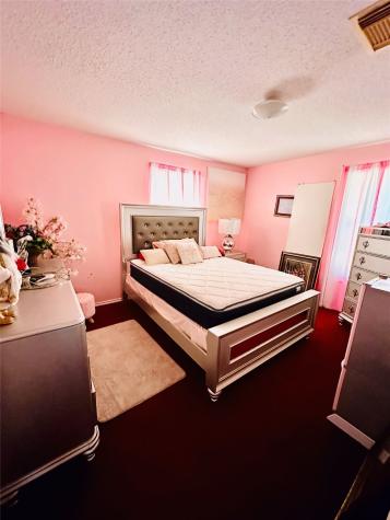 300 SW 3rd Street Hubbard TX 76648