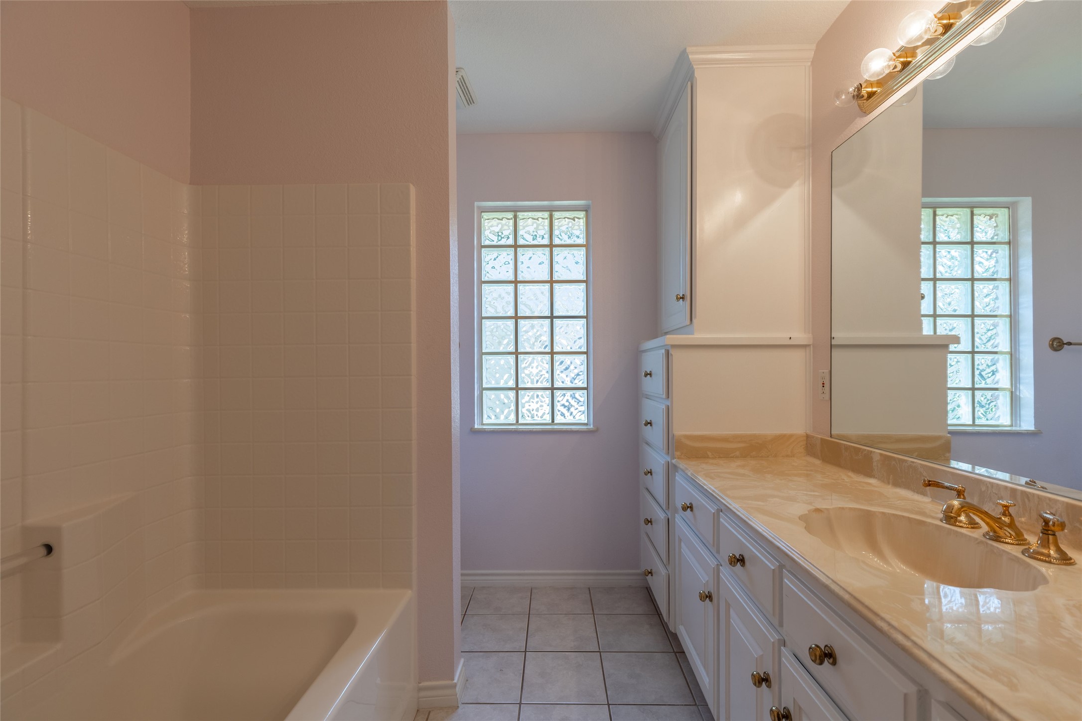 8925 Green Leaves Drive Granbury TX 76049