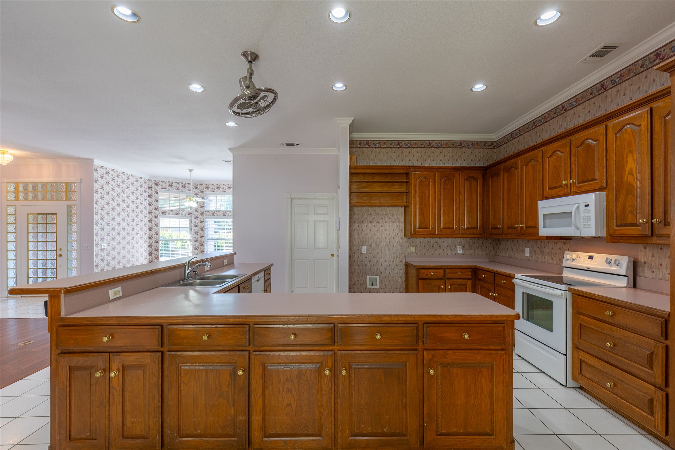 8925 Green Leaves Drive Granbury TX 76049