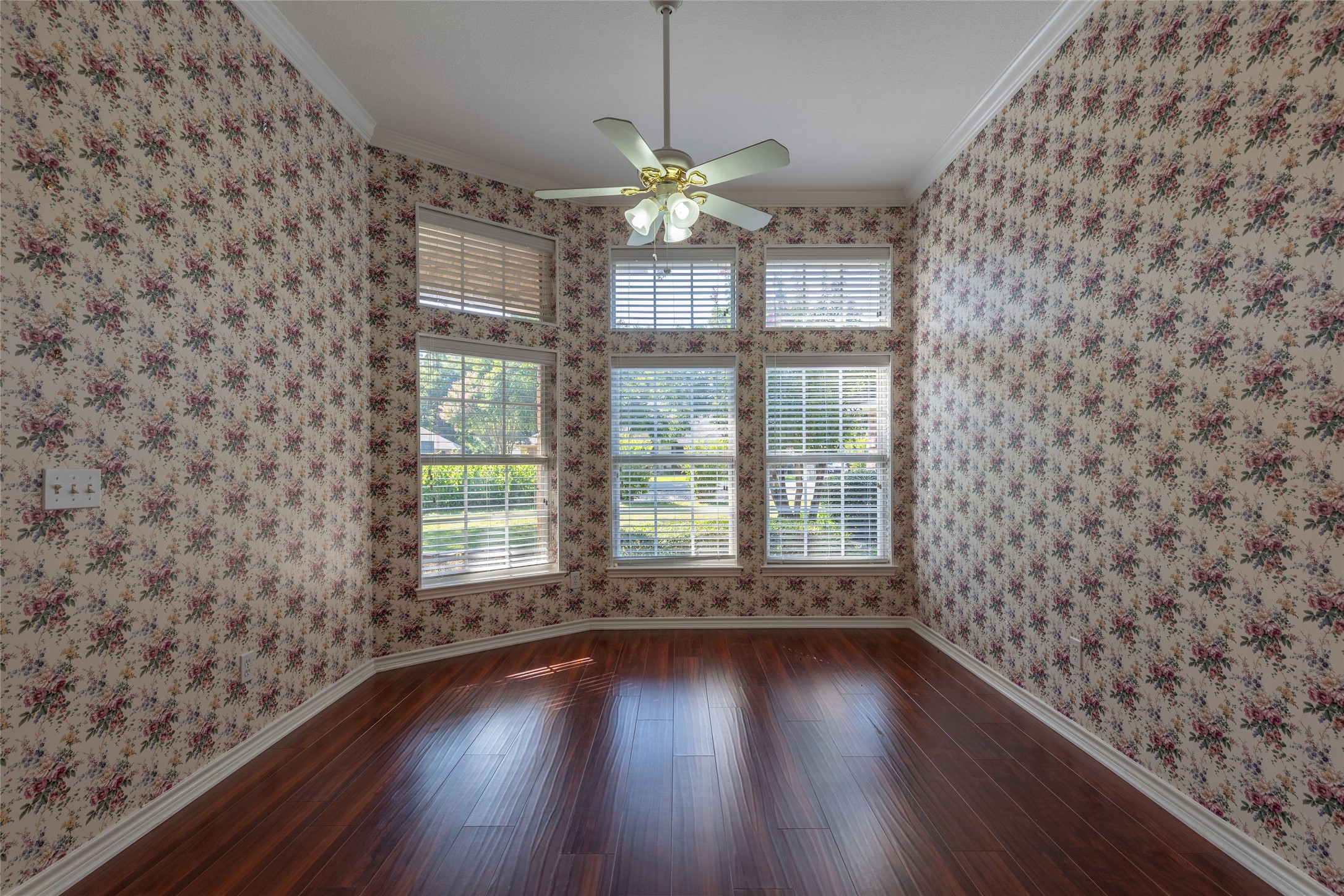 8925 Green Leaves Drive Granbury TX 76049