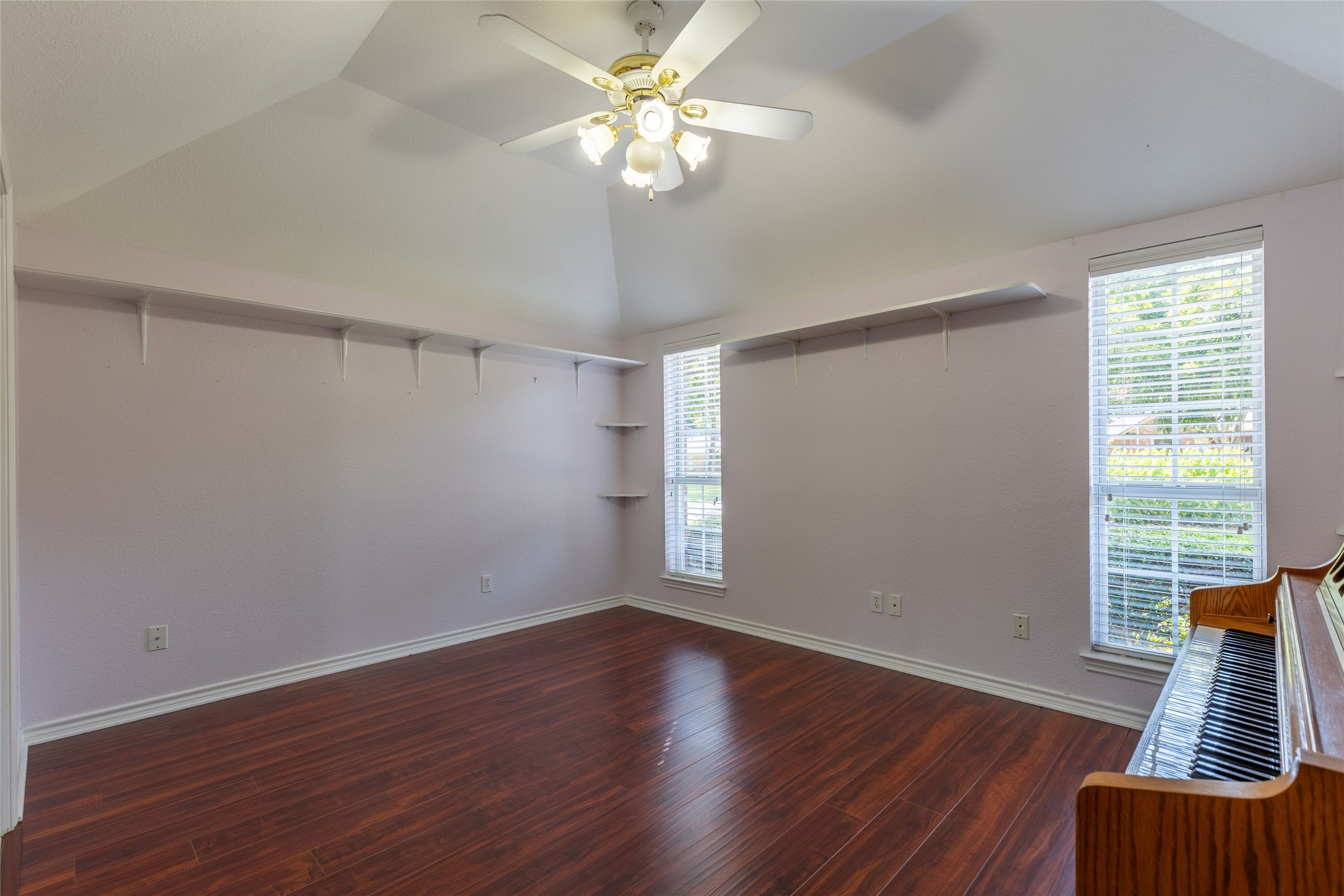 8925 Green Leaves Drive Granbury TX 76049