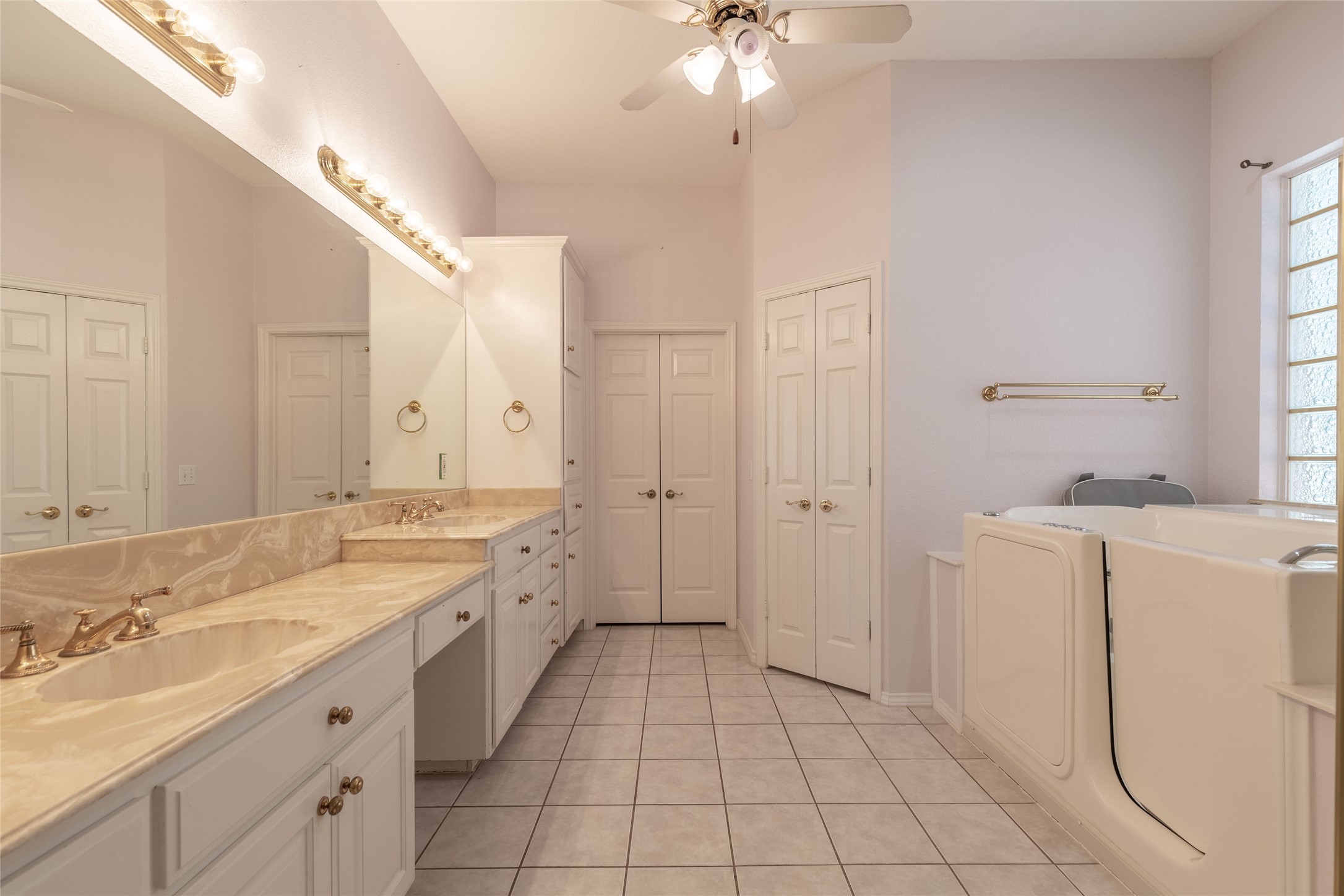8925 Green Leaves Drive Granbury TX 76049