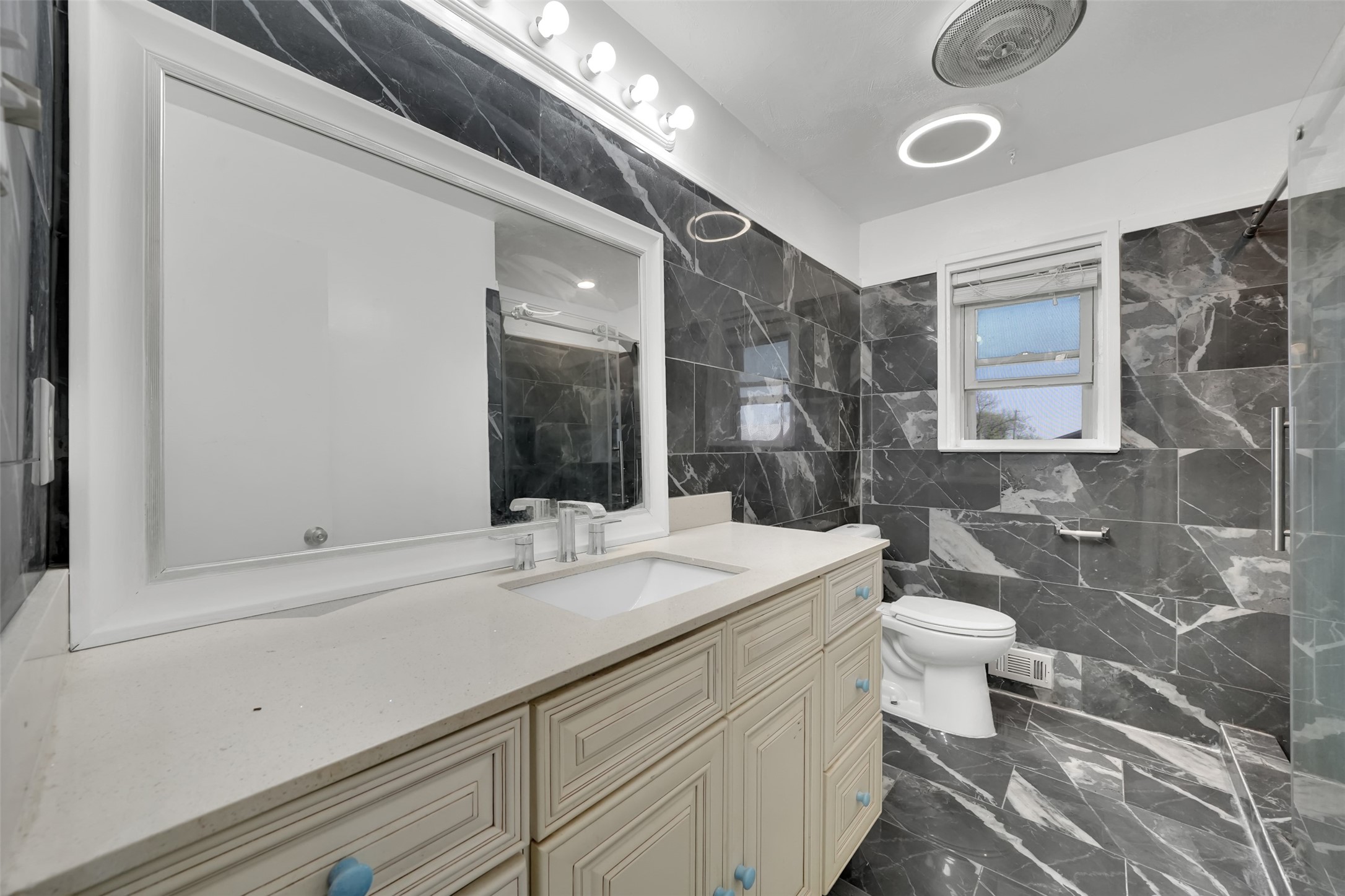 2104 Ponderosa Trail Sachse TX 75048