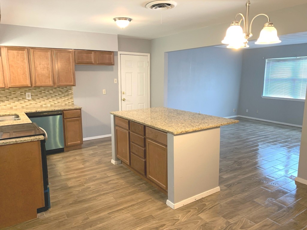 2228 52nd Street Dallas TX 75216