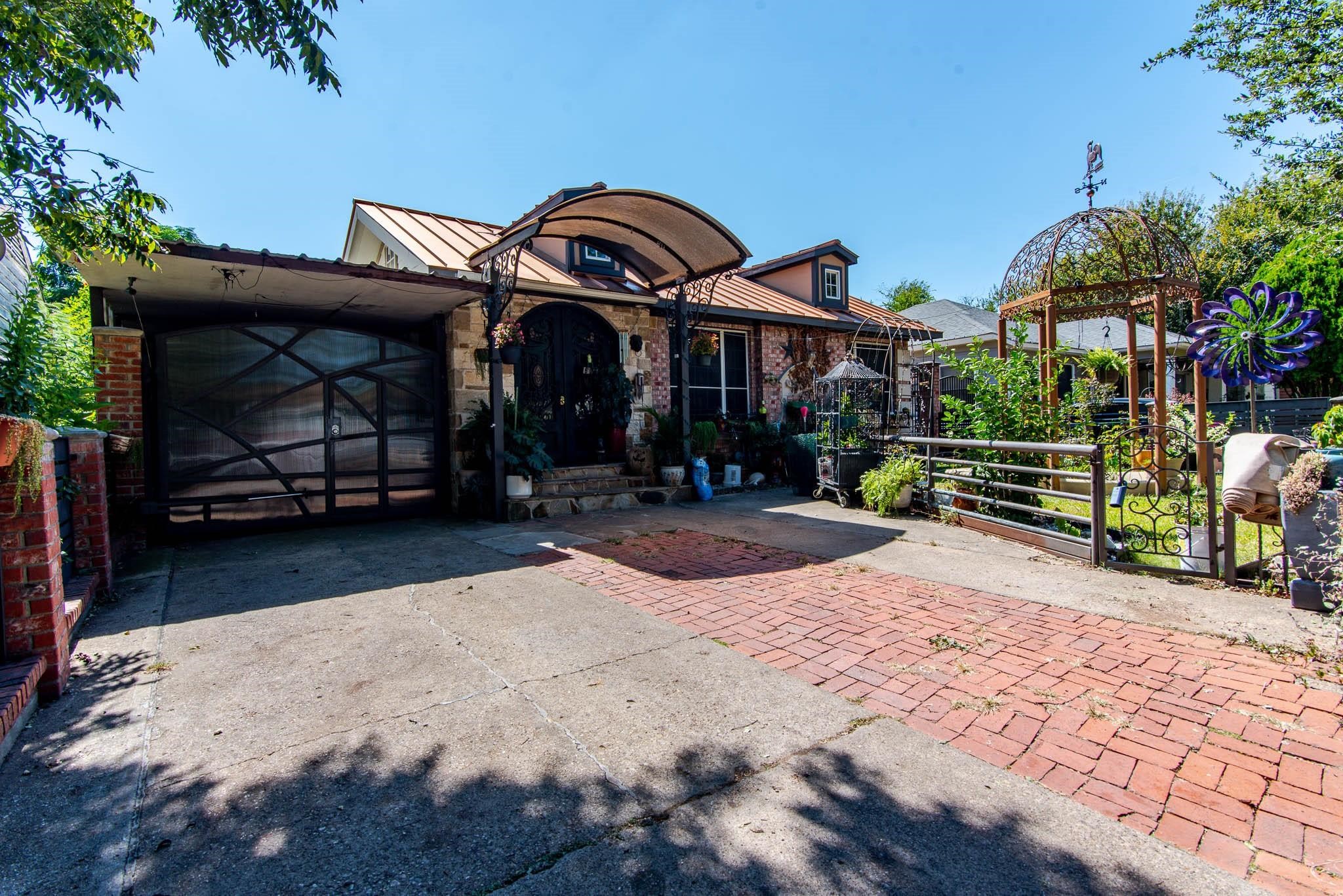 606 W Pembroke Avenue Dallas TX 75208
