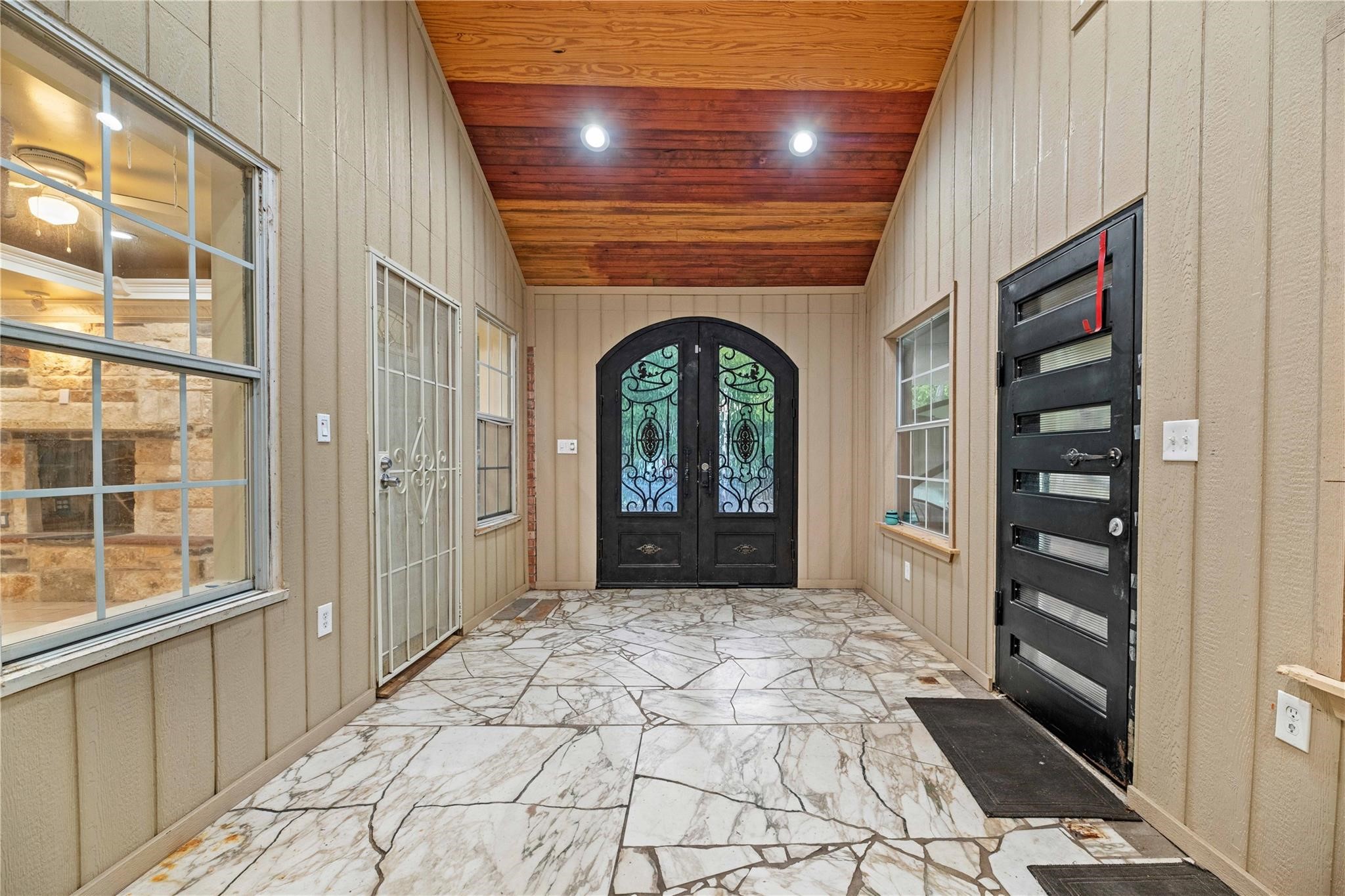 606 W Pembroke Avenue Dallas TX 75208