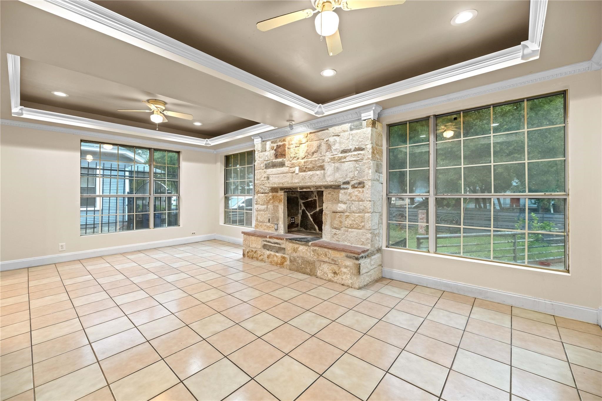 606 W Pembroke Avenue Dallas TX 75208