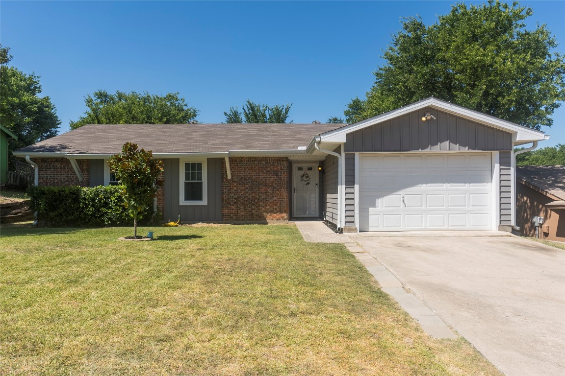 1917 Angelina Drive Garland TX 75040