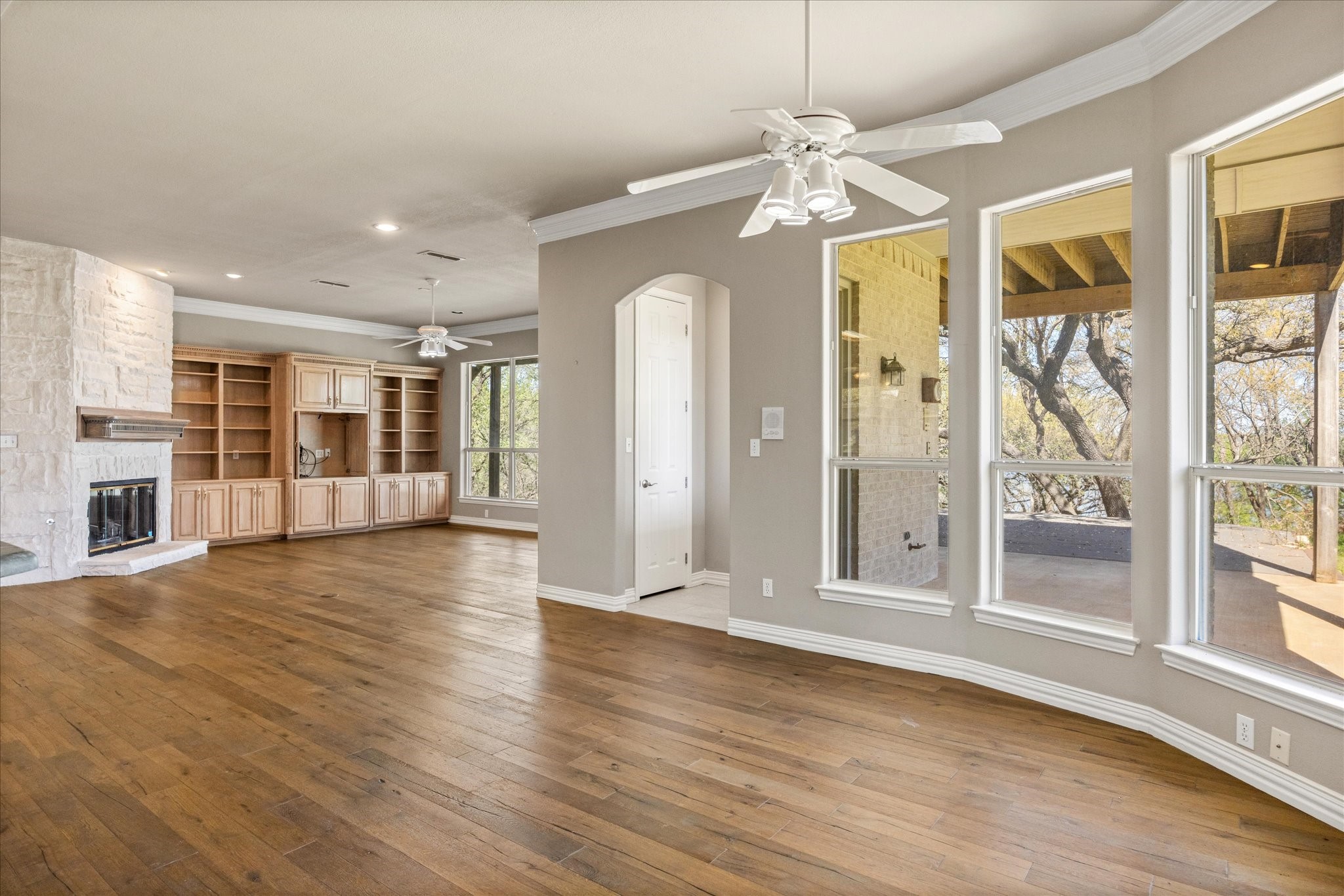 2306 Winton Terrace Court Granbury TX 76048