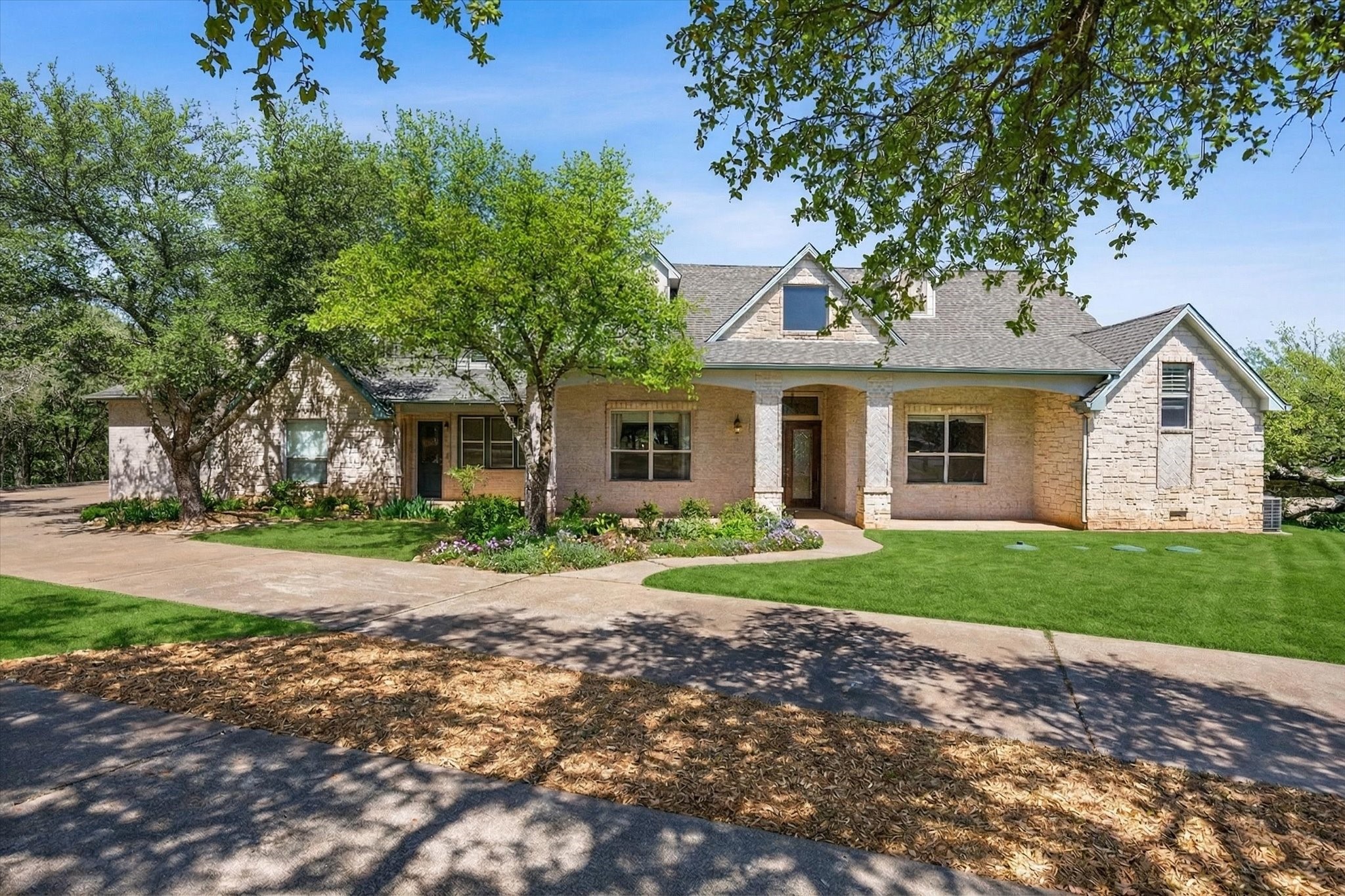 2306 Winton Terrace Court Granbury TX 76048