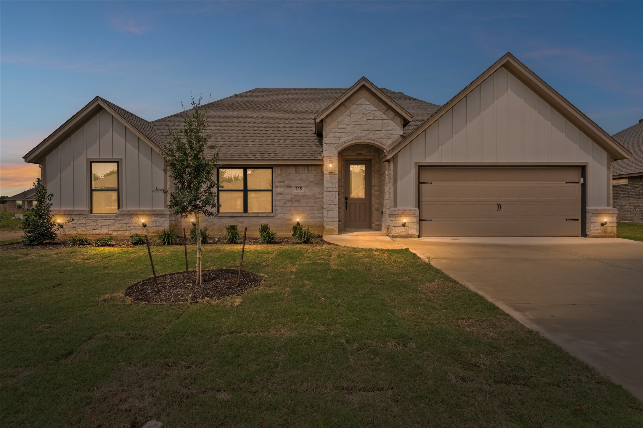 725 Jameson Street Springtown TX 76082