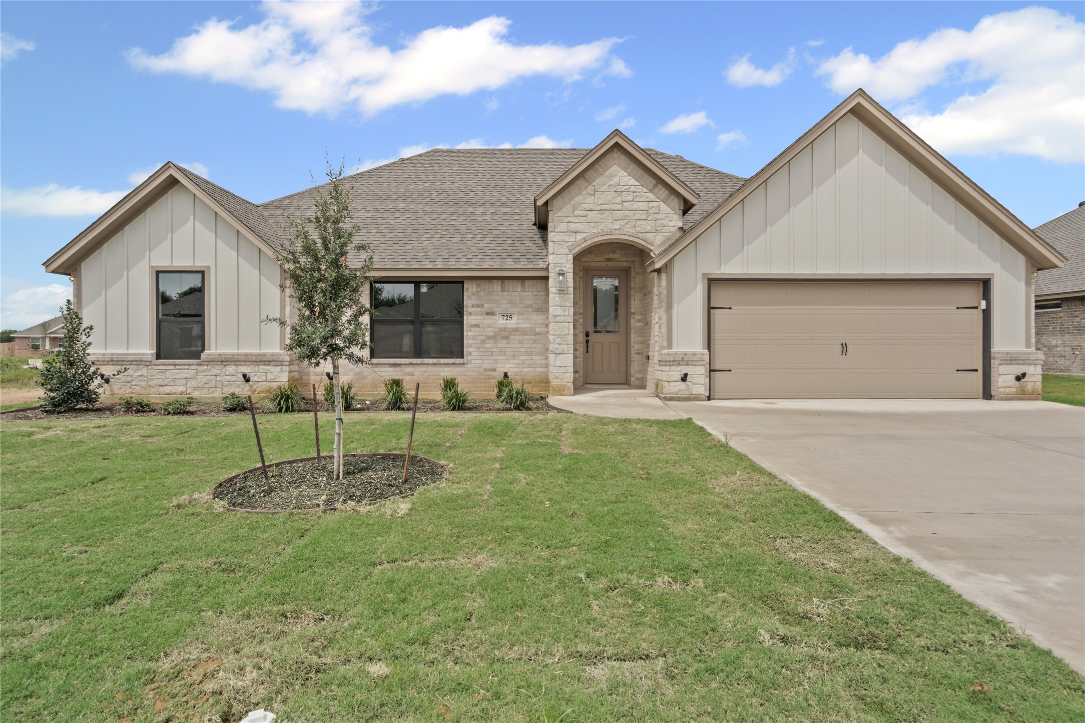 725 Jameson Street Springtown TX 76082