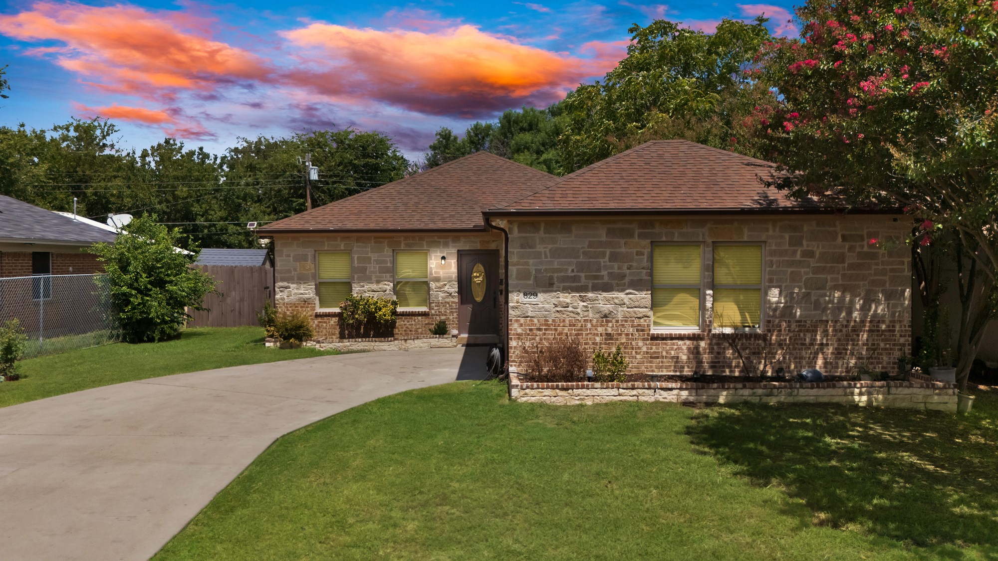 829 Lexington Drive Lancaster TX 75134