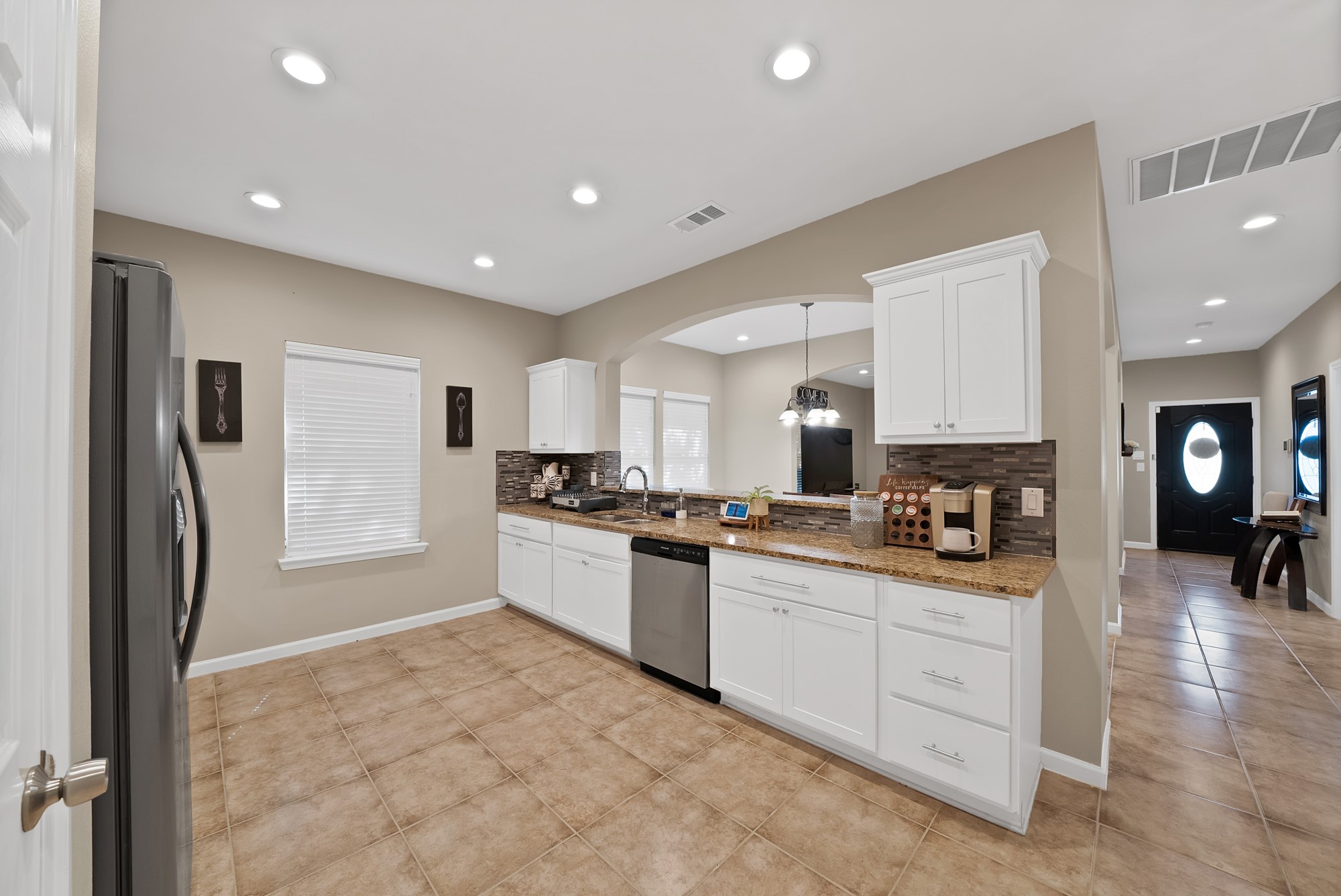 829 Lexington Drive Lancaster TX 75134
